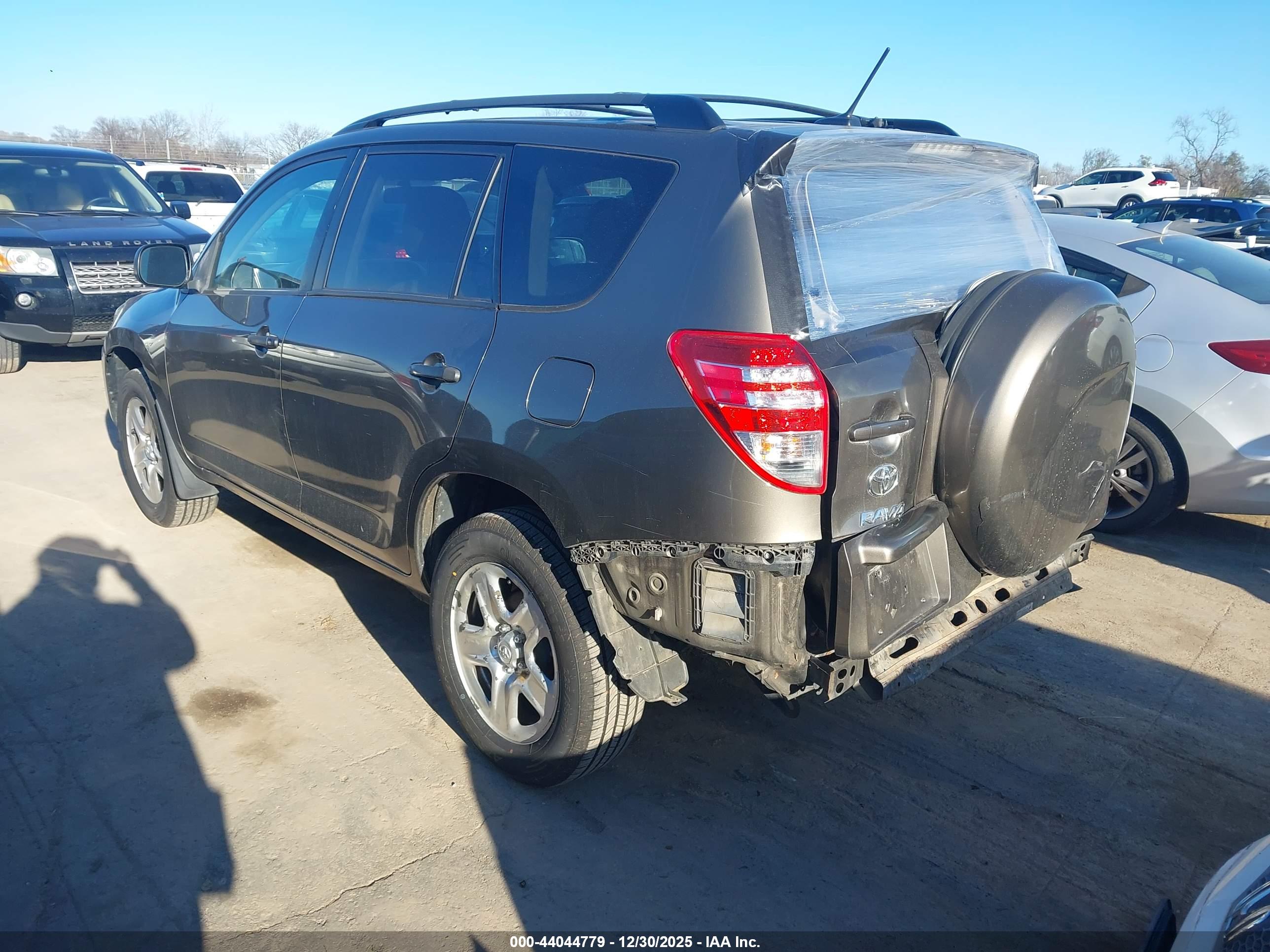 TOYOTA RAV4 image 3