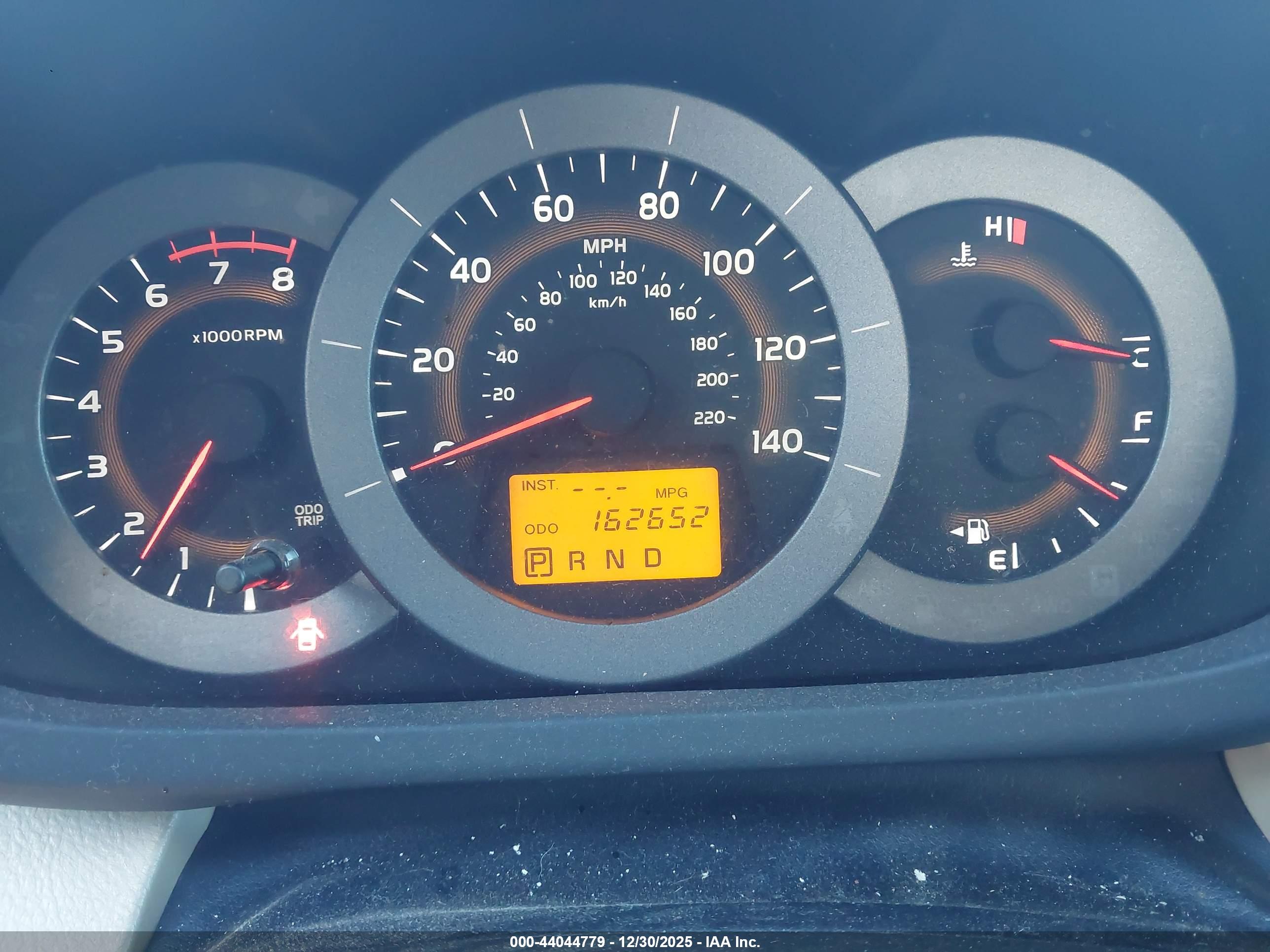 TOYOTA RAV4 image 7