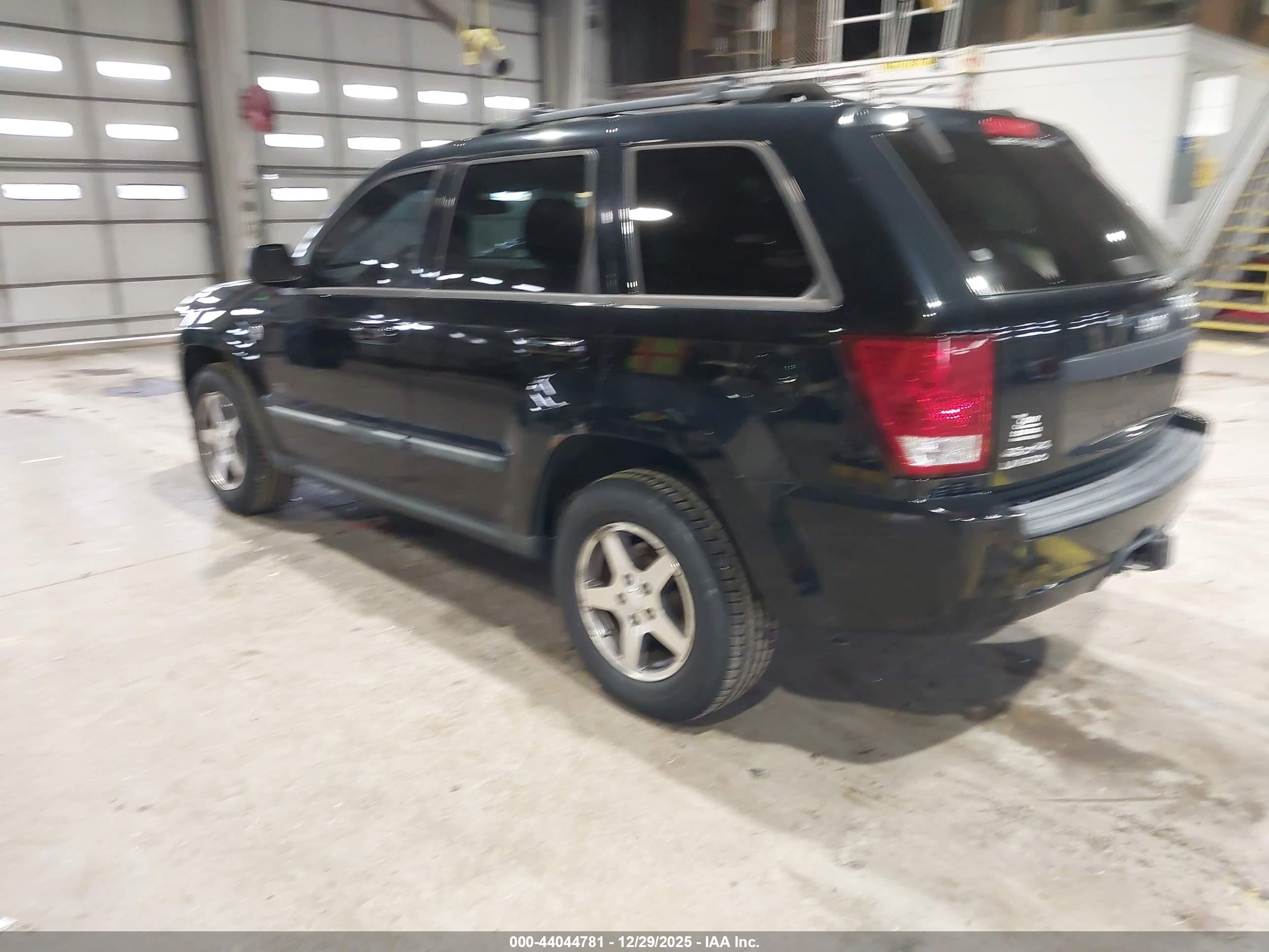 JEEP GRAND image 3