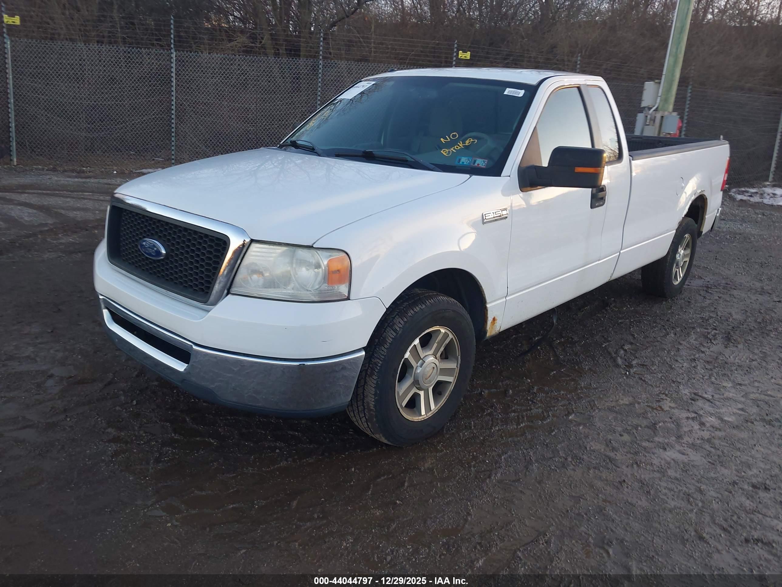 FORD F-150 image 2