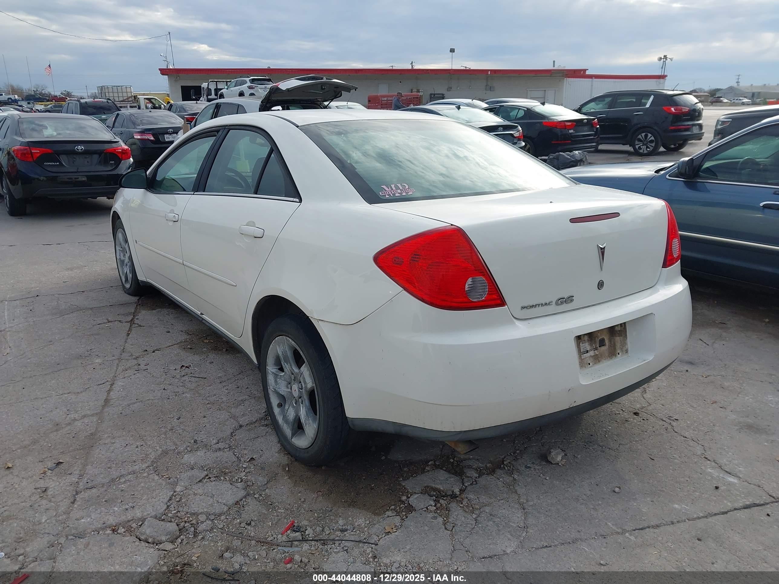 PONTIAC G6 image 3
