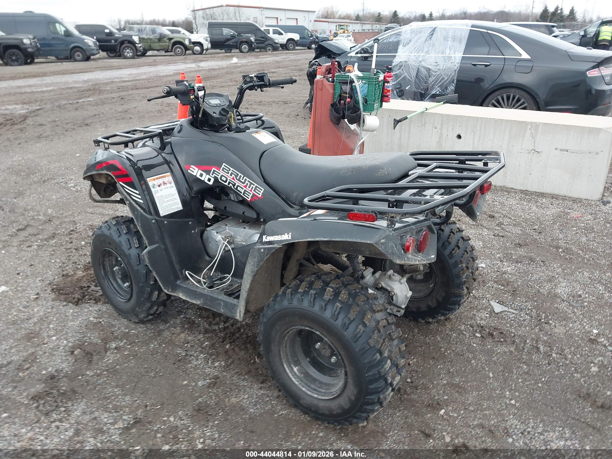 KAWASAKI KVF300 image 3