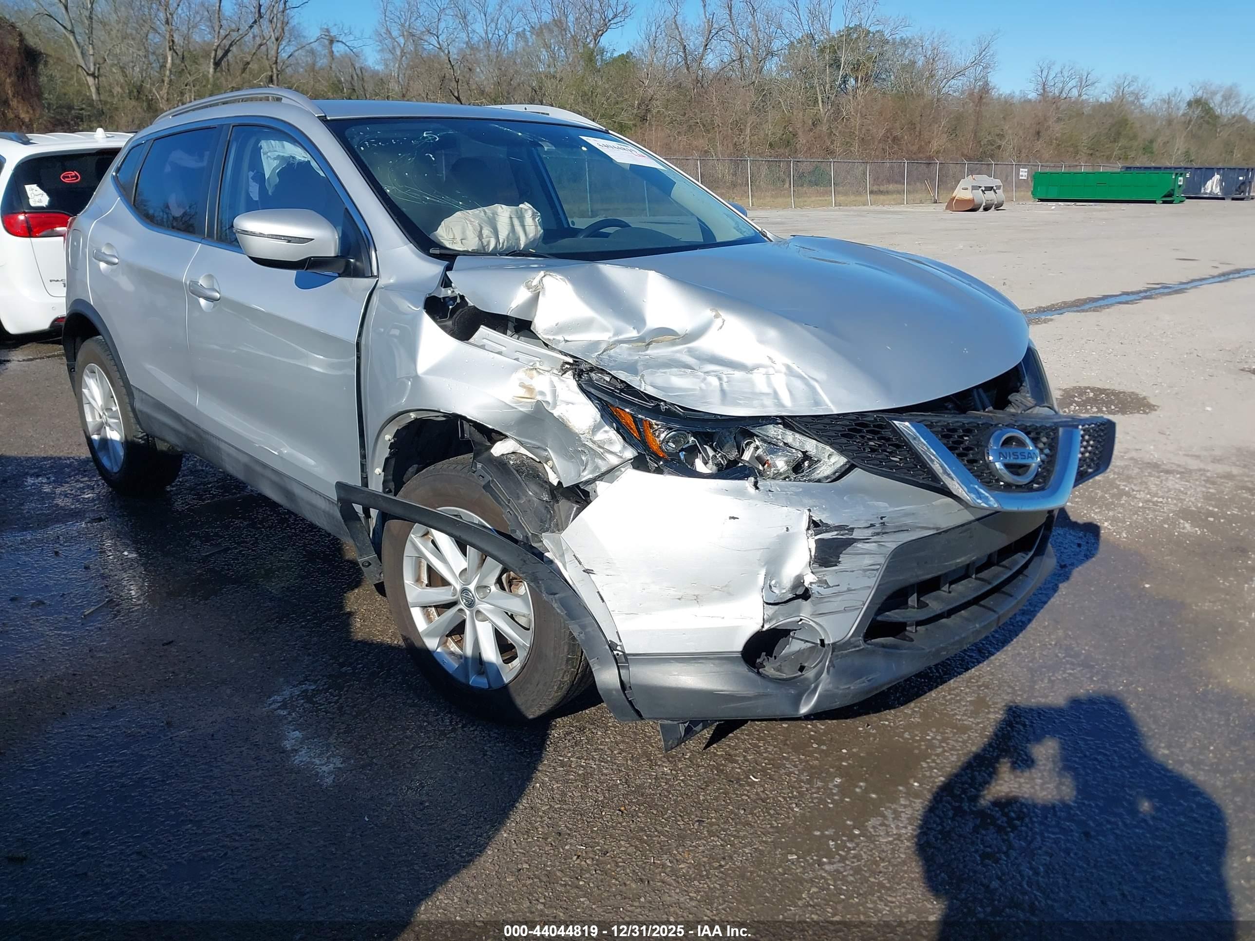 NISSAN ROGUE image 6