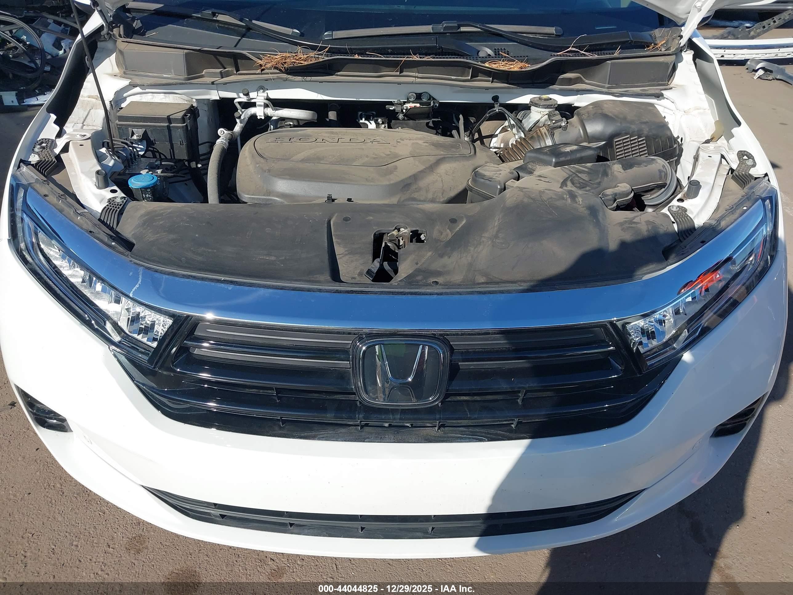 HONDA ODYSSEY image 10