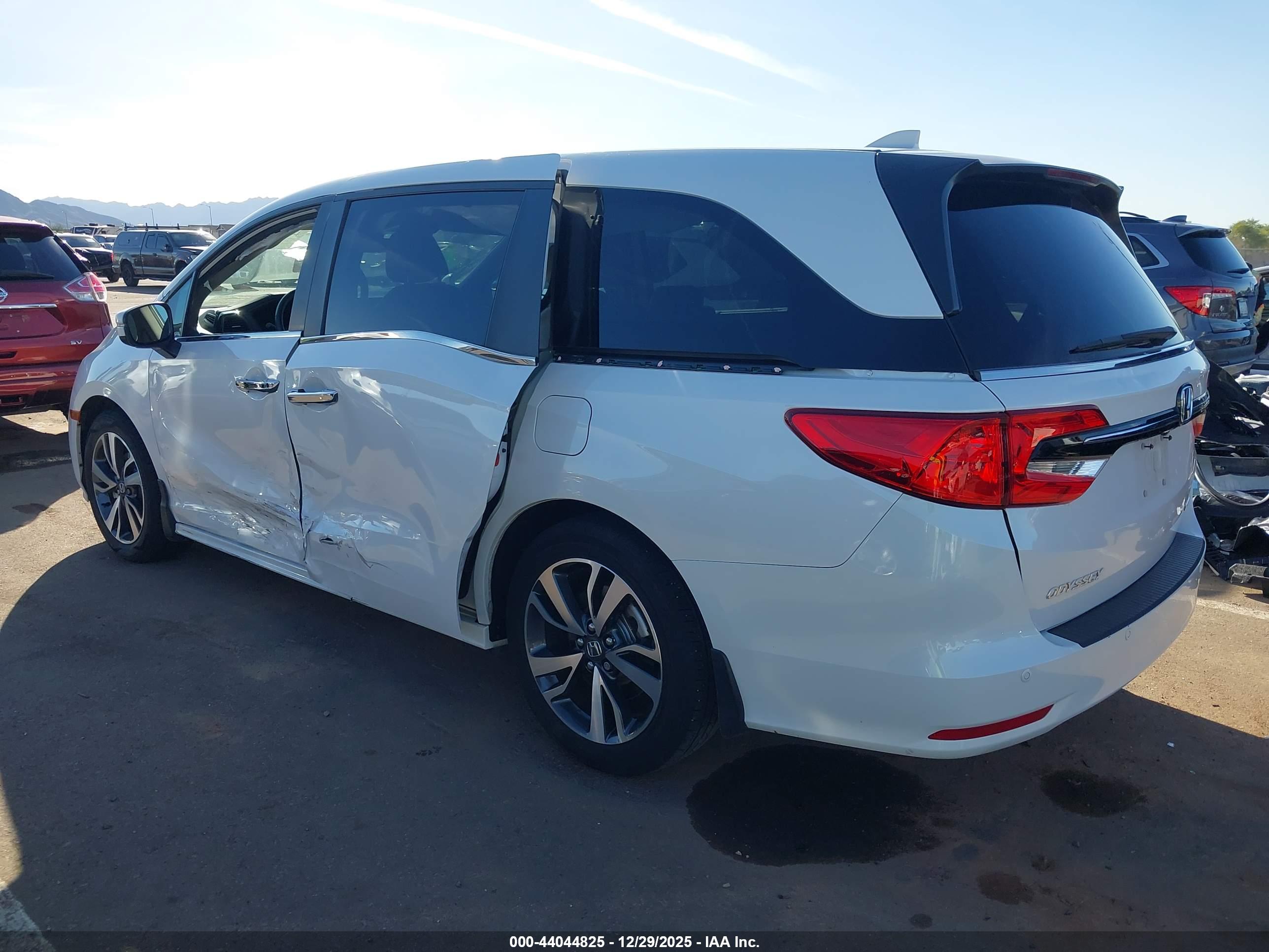 HONDA ODYSSEY image 3