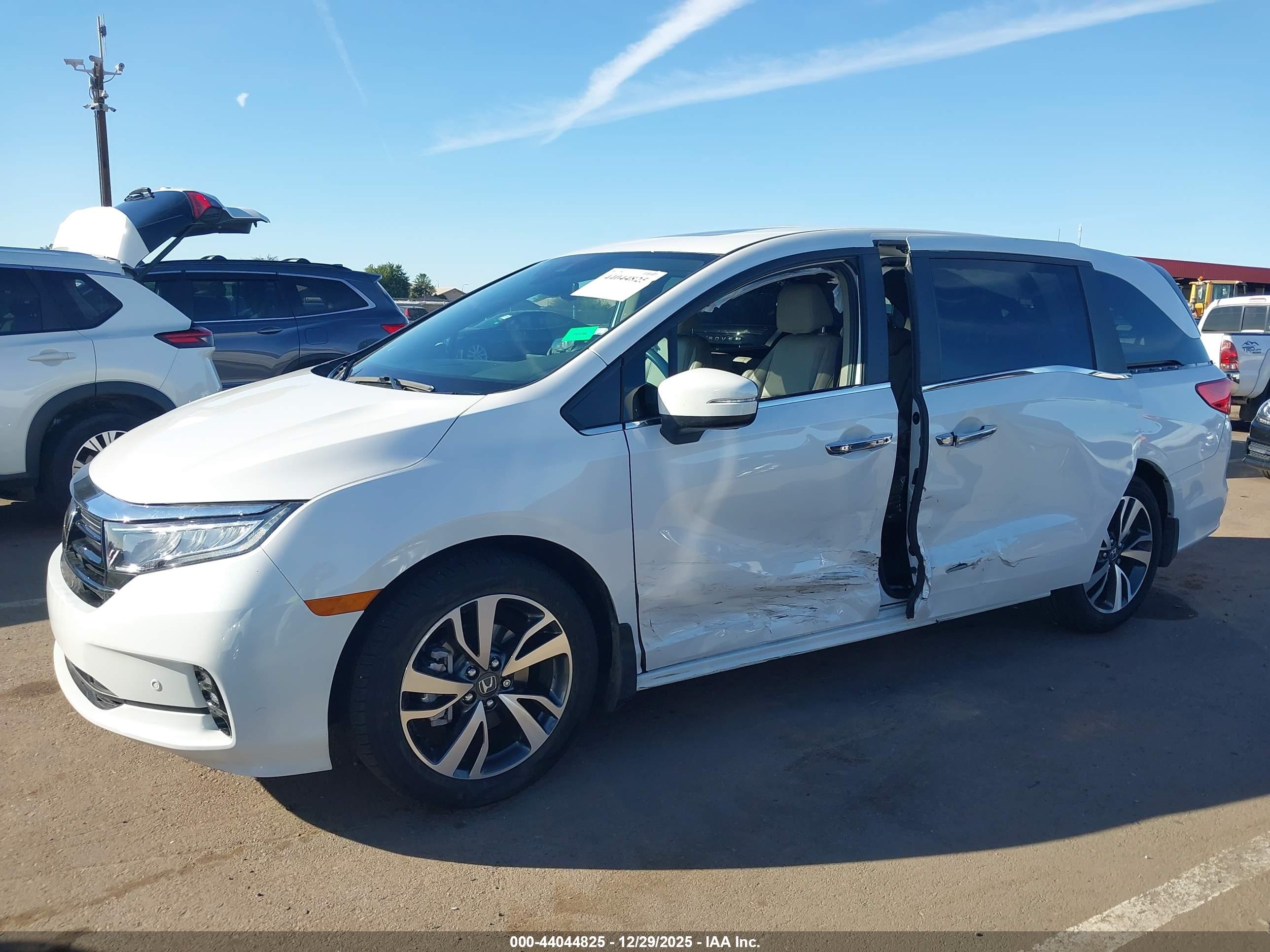 HONDA ODYSSEY image 6