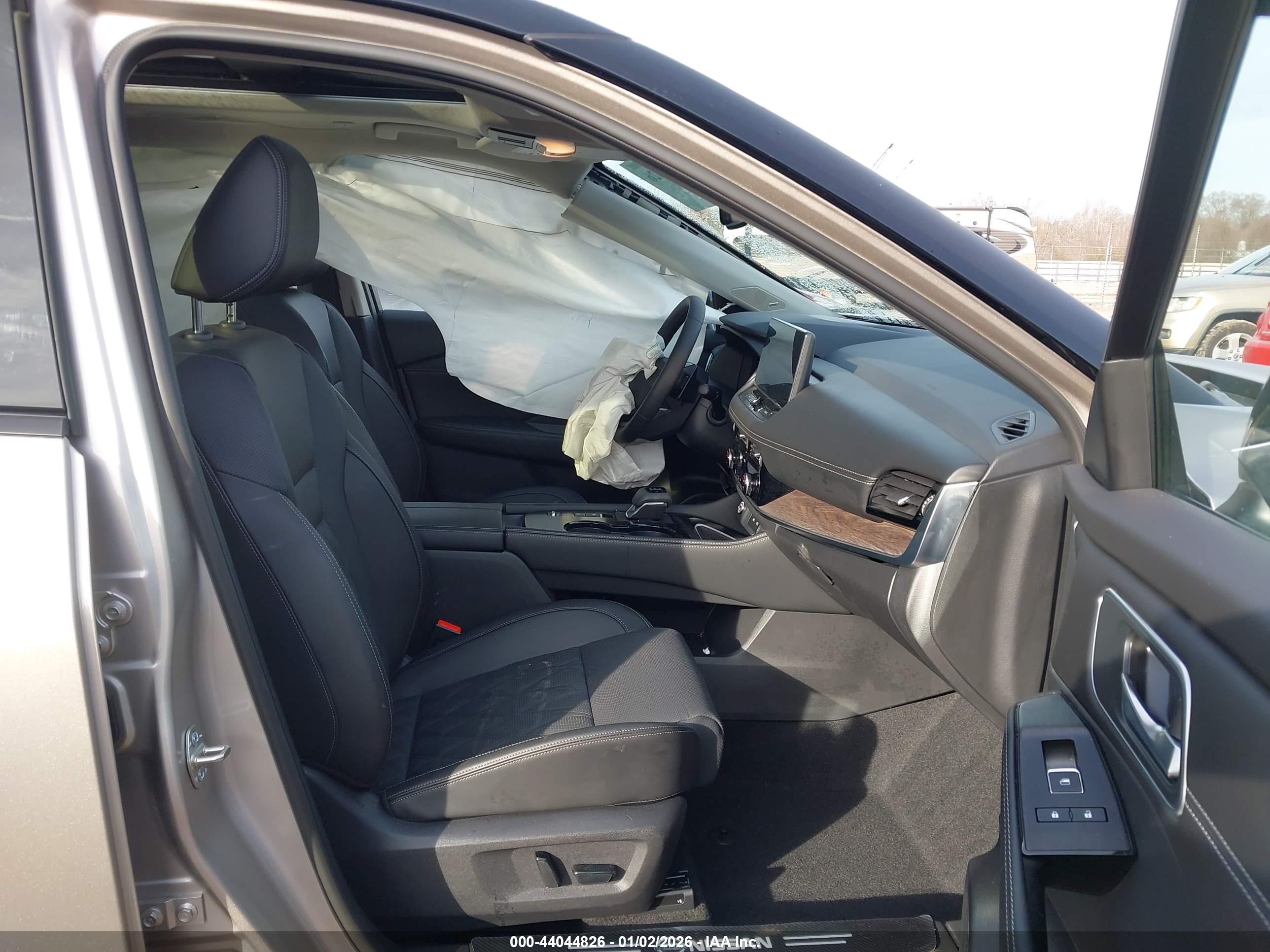 NISSAN ROGUE image 5
