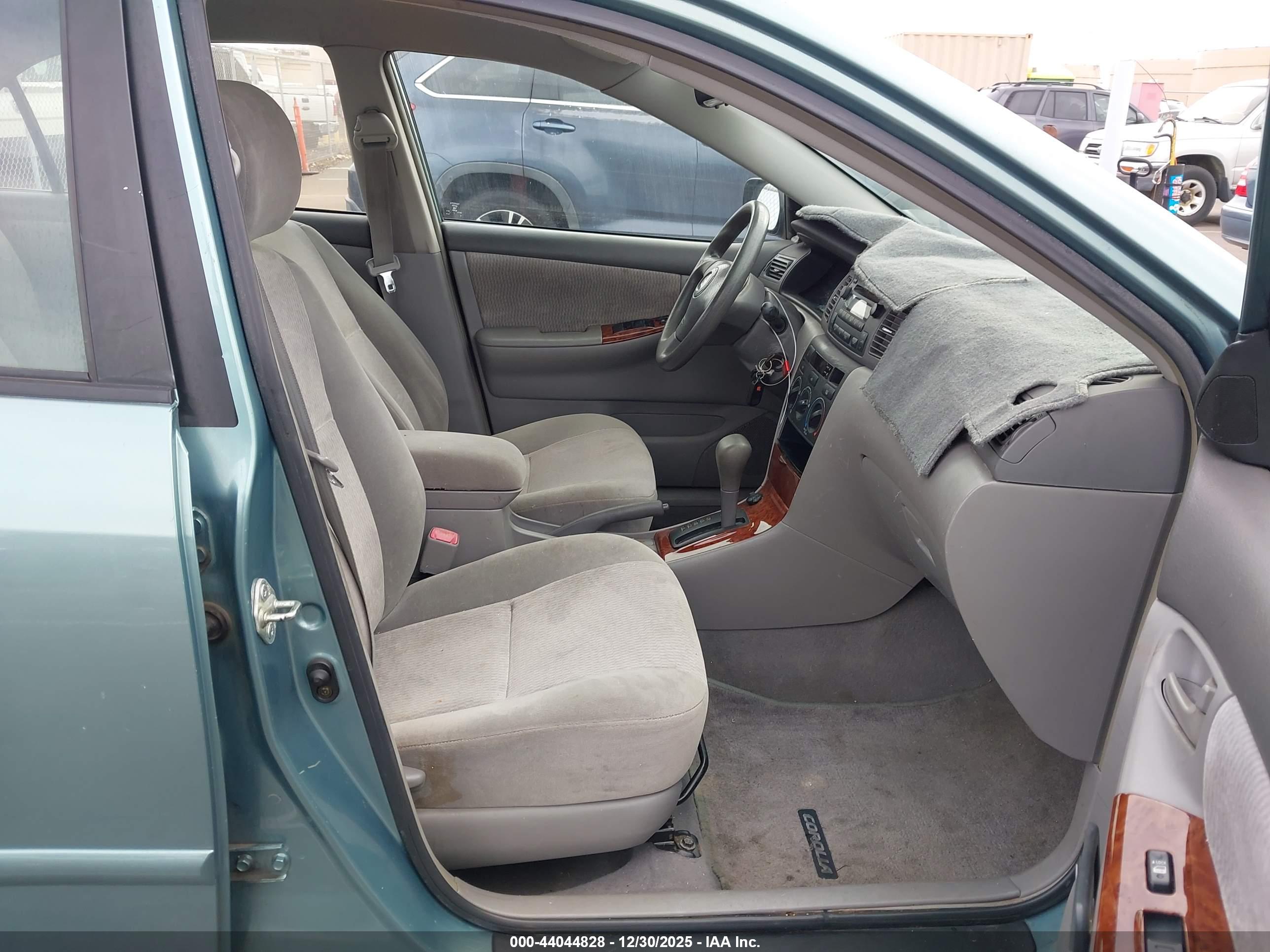 TOYOTA COROLLA image 5