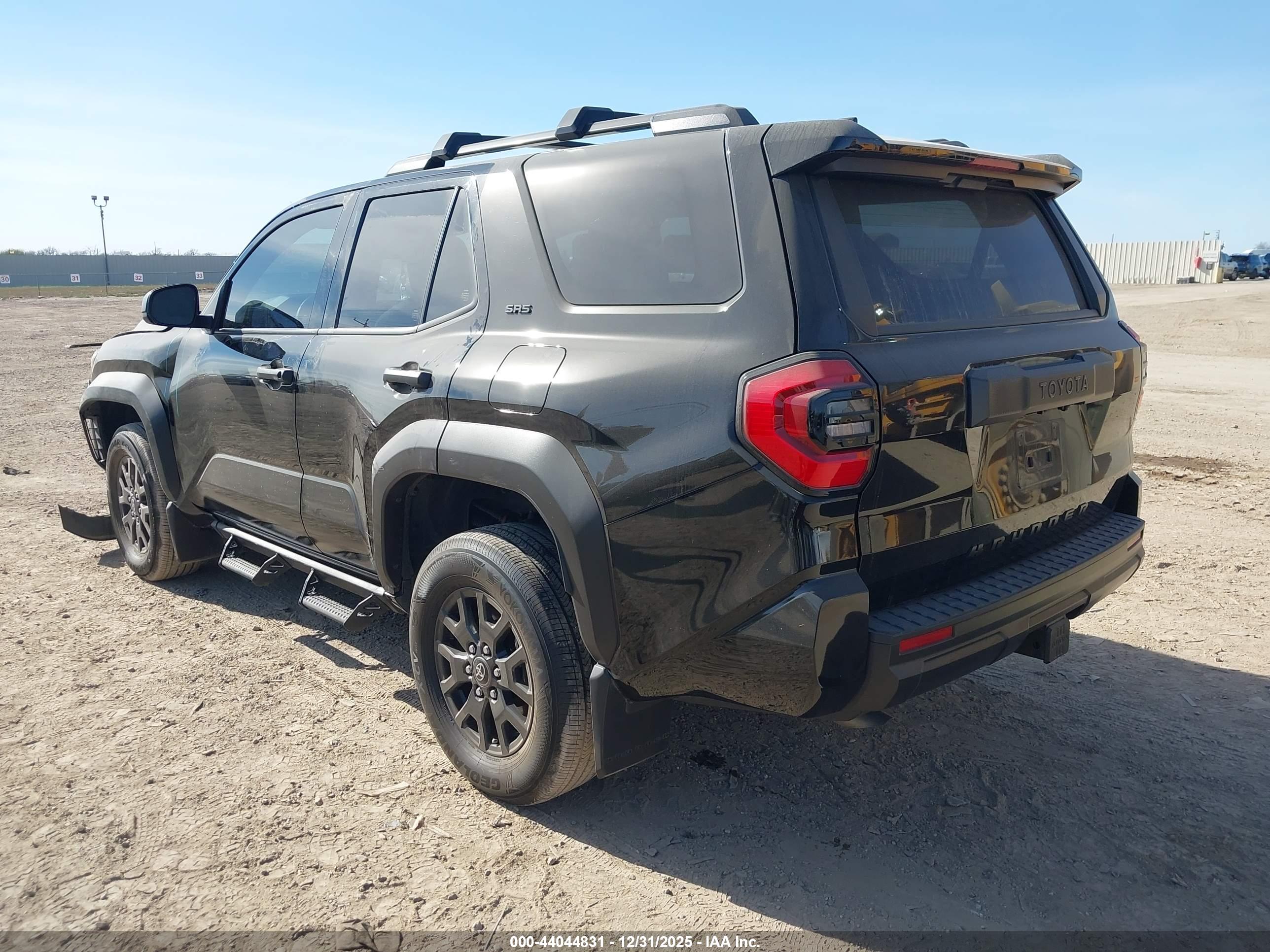 TOYOTA 4RUNNER image 3