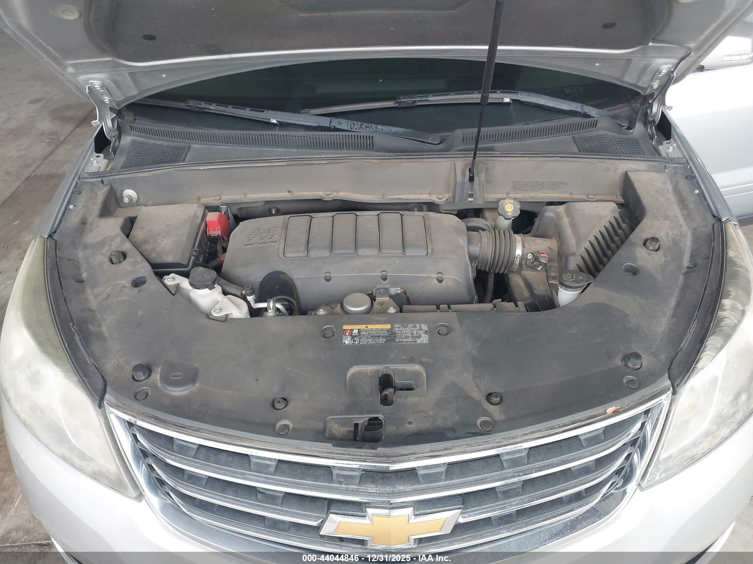 CHEVROLET TRAVERSE image 10