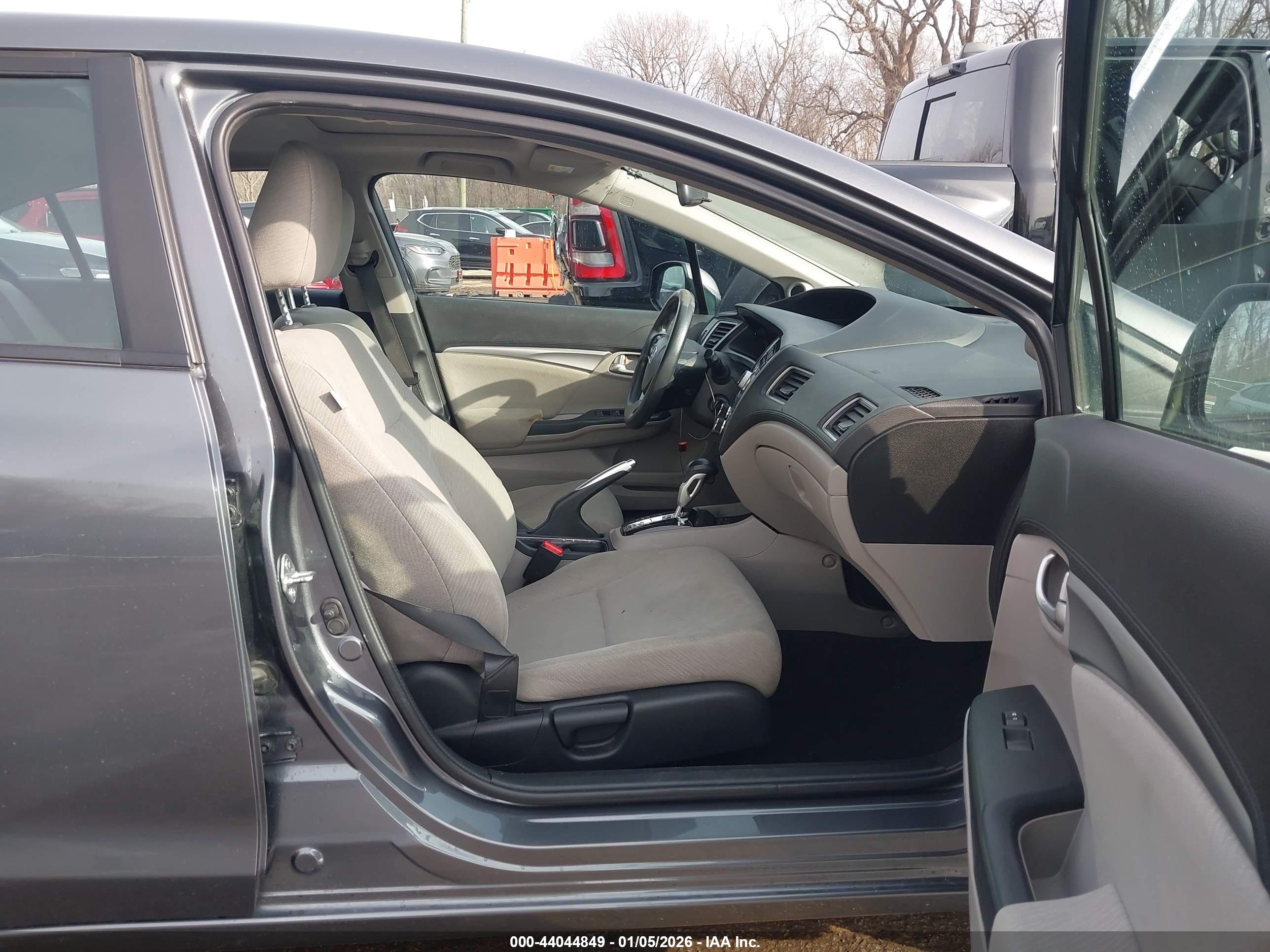 HONDA CIVIC image 5