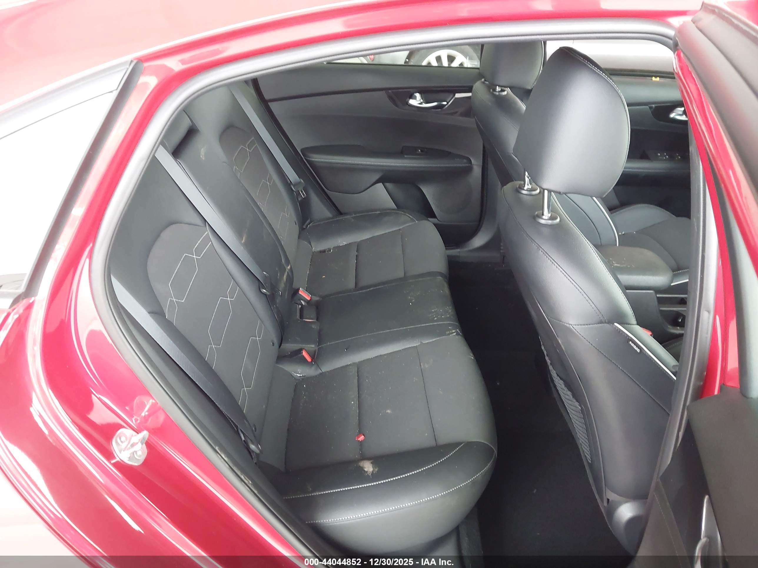 KIA FORTE image 8