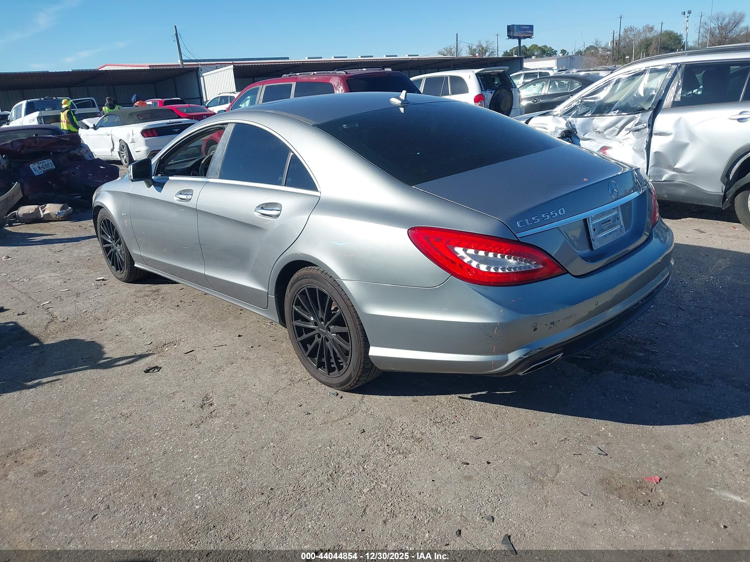 MERCEDES-BENZ CLS image 3