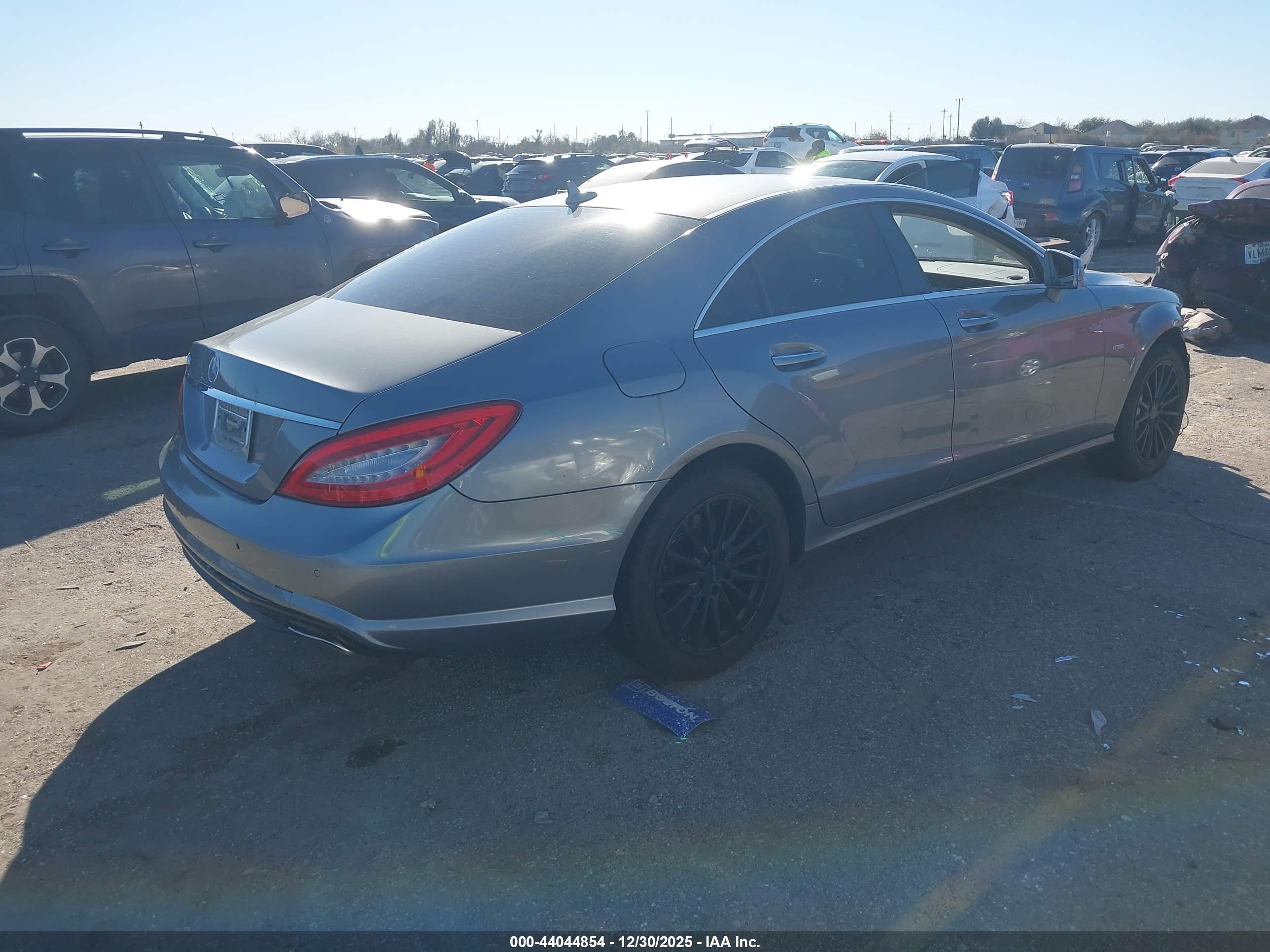 MERCEDES-BENZ CLS image 4