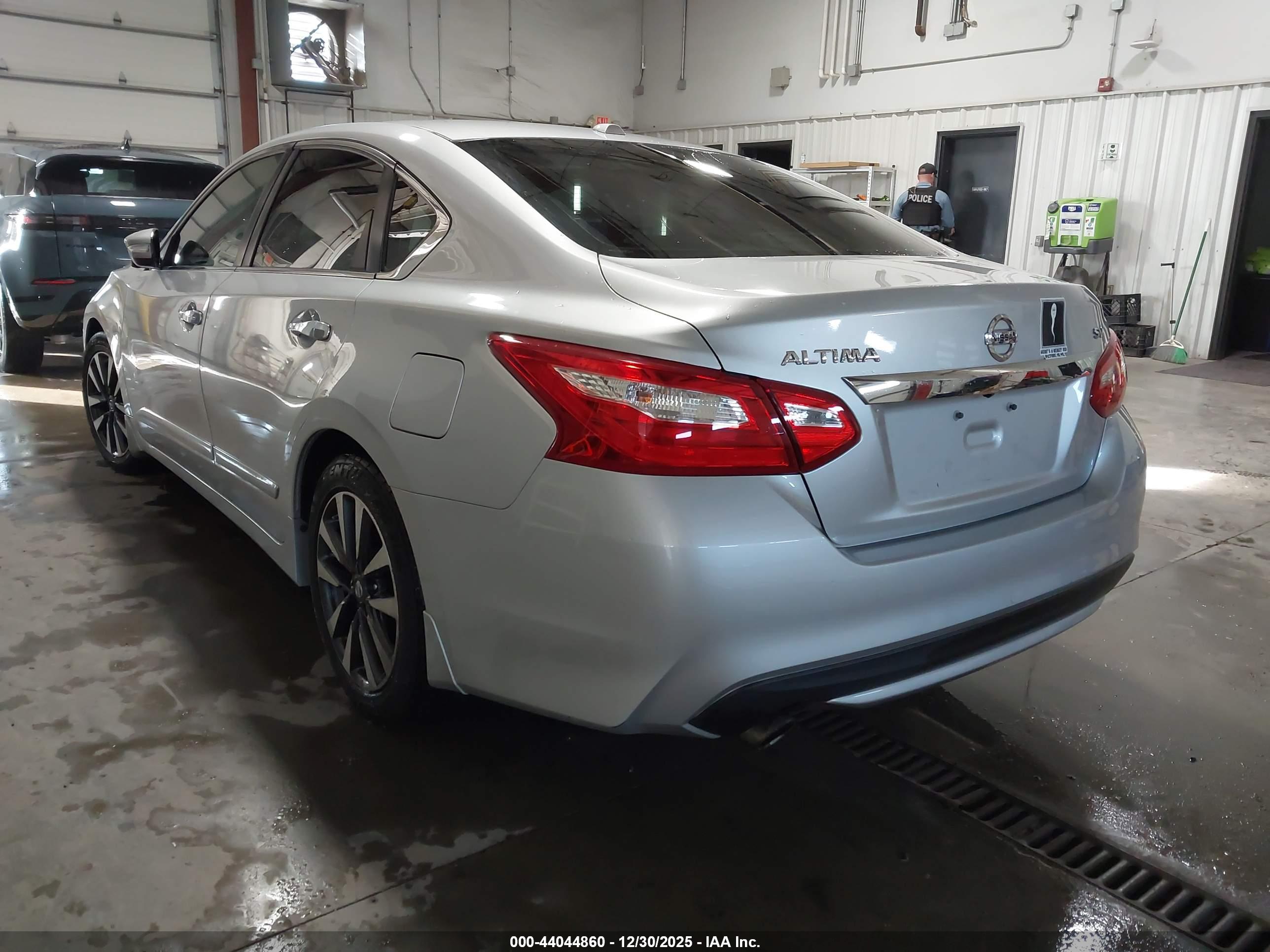 NISSAN ALTIMA image 3