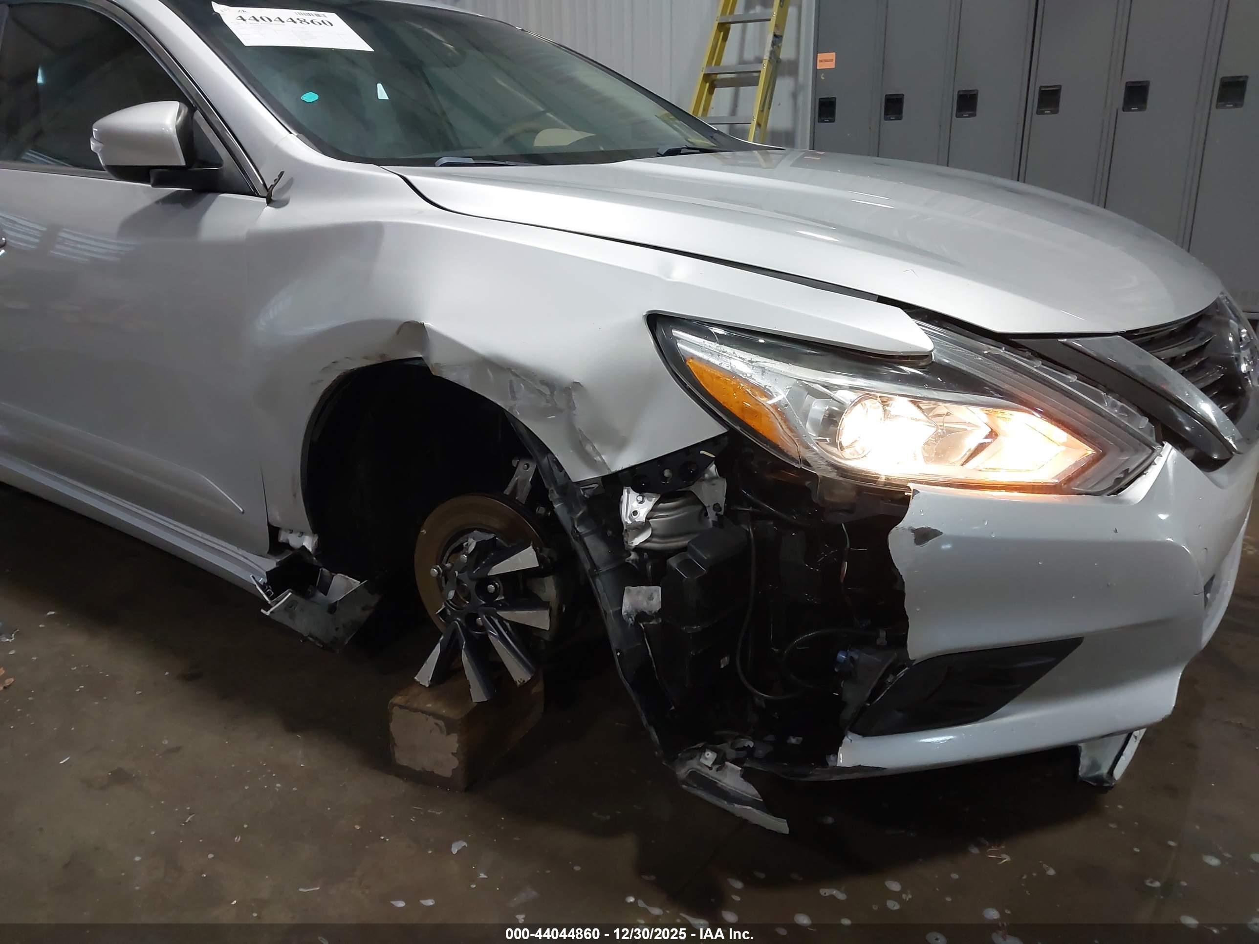 NISSAN ALTIMA image 6