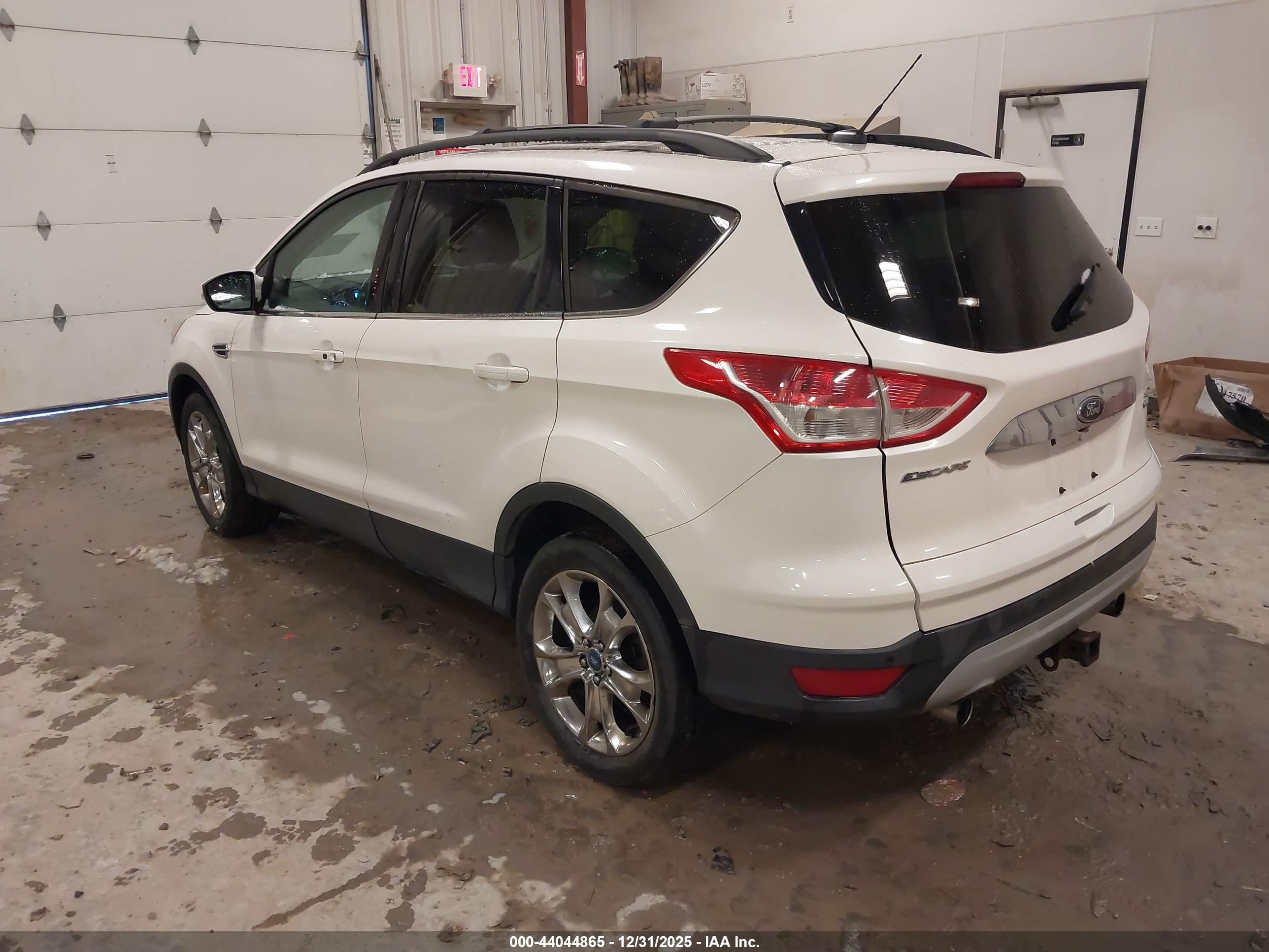 FORD ESCAPE image 3