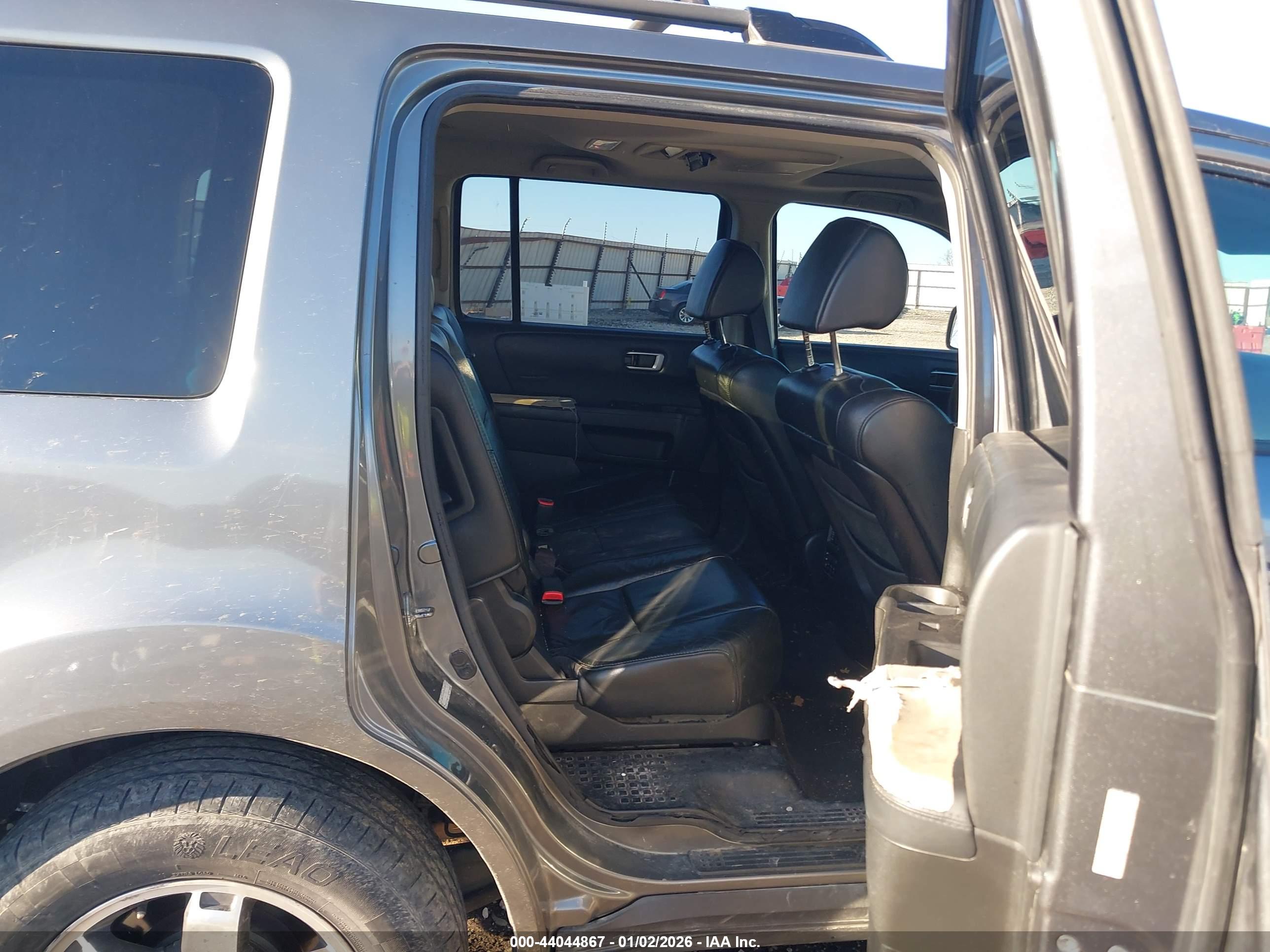 HONDA PILOT image 8