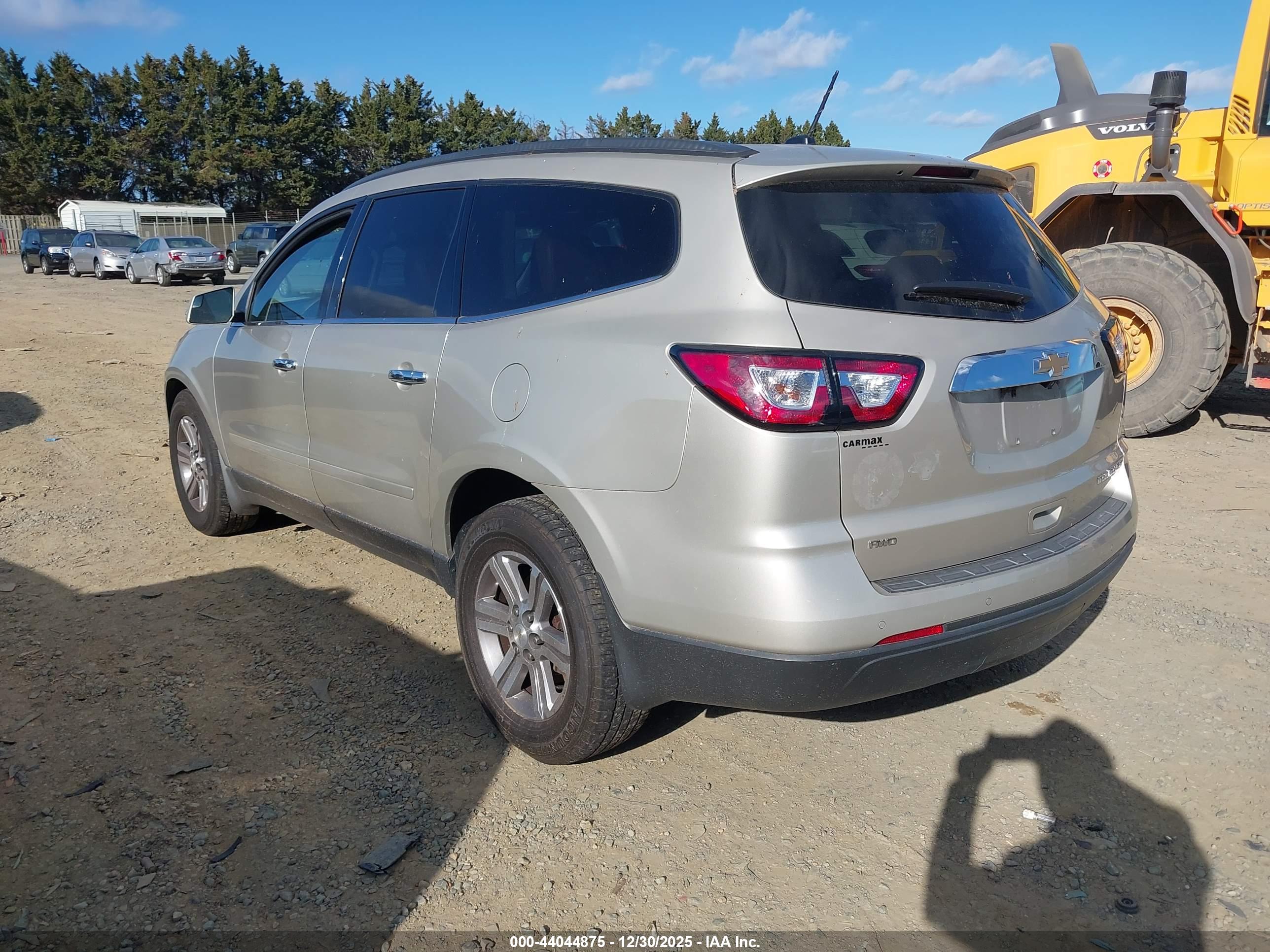 CHEVROLET TRAVERSE image 3