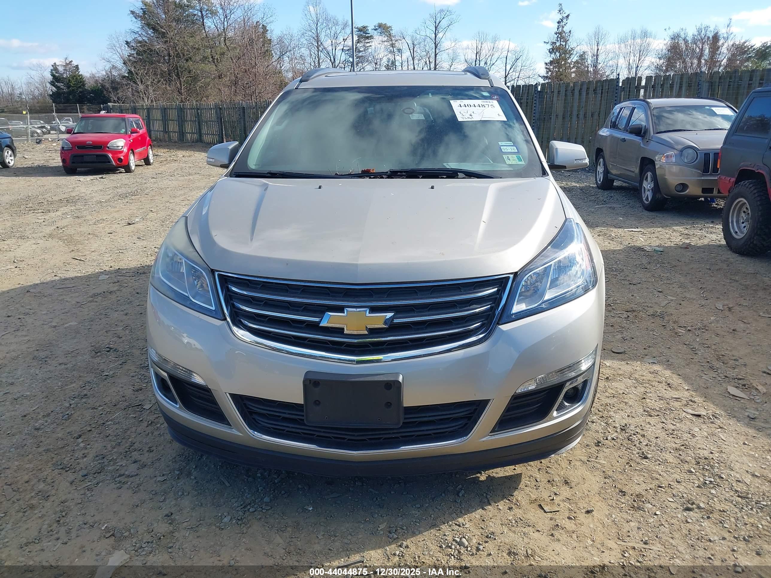 CHEVROLET TRAVERSE image 6