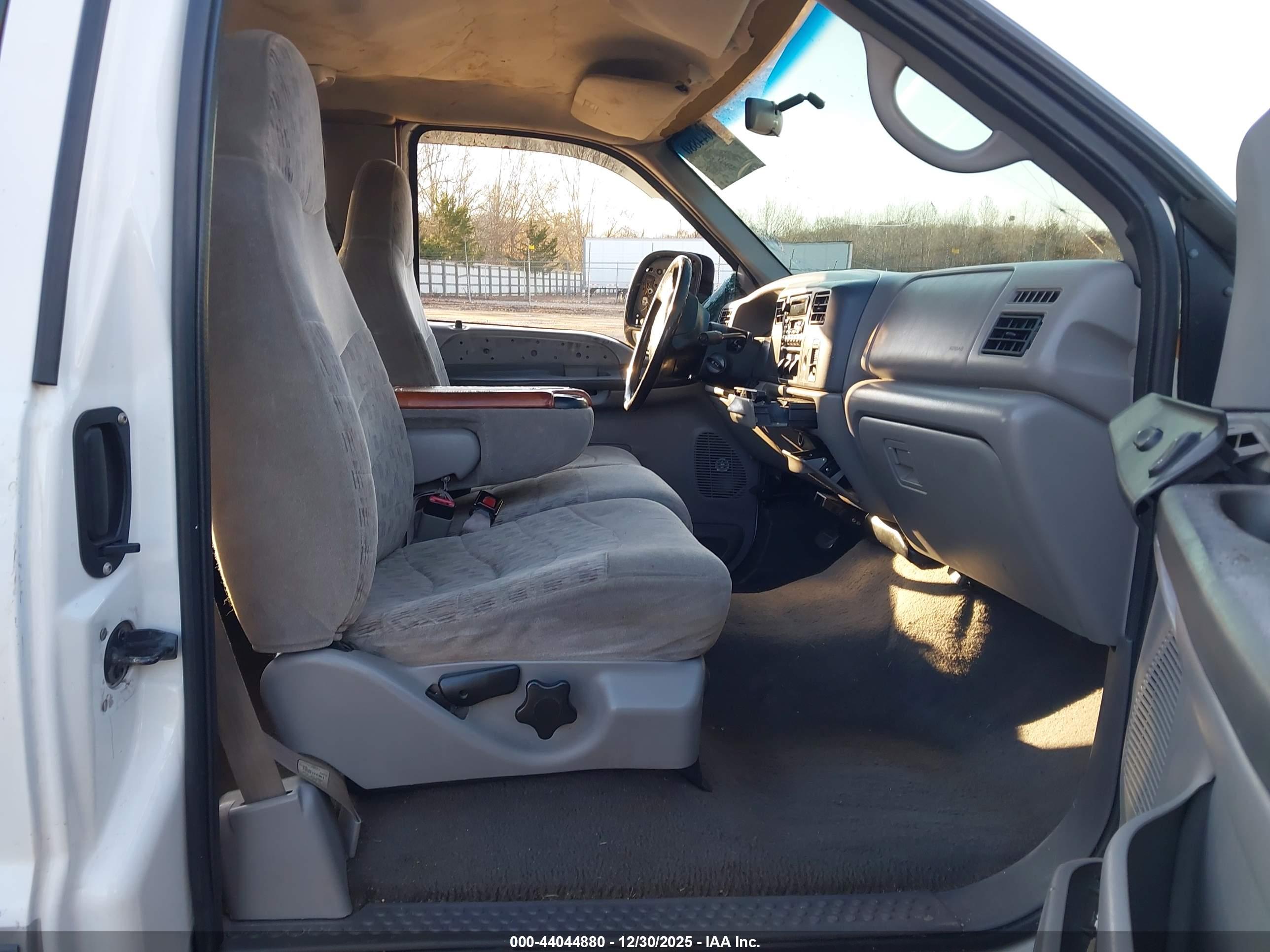 FORD F-250 image 5