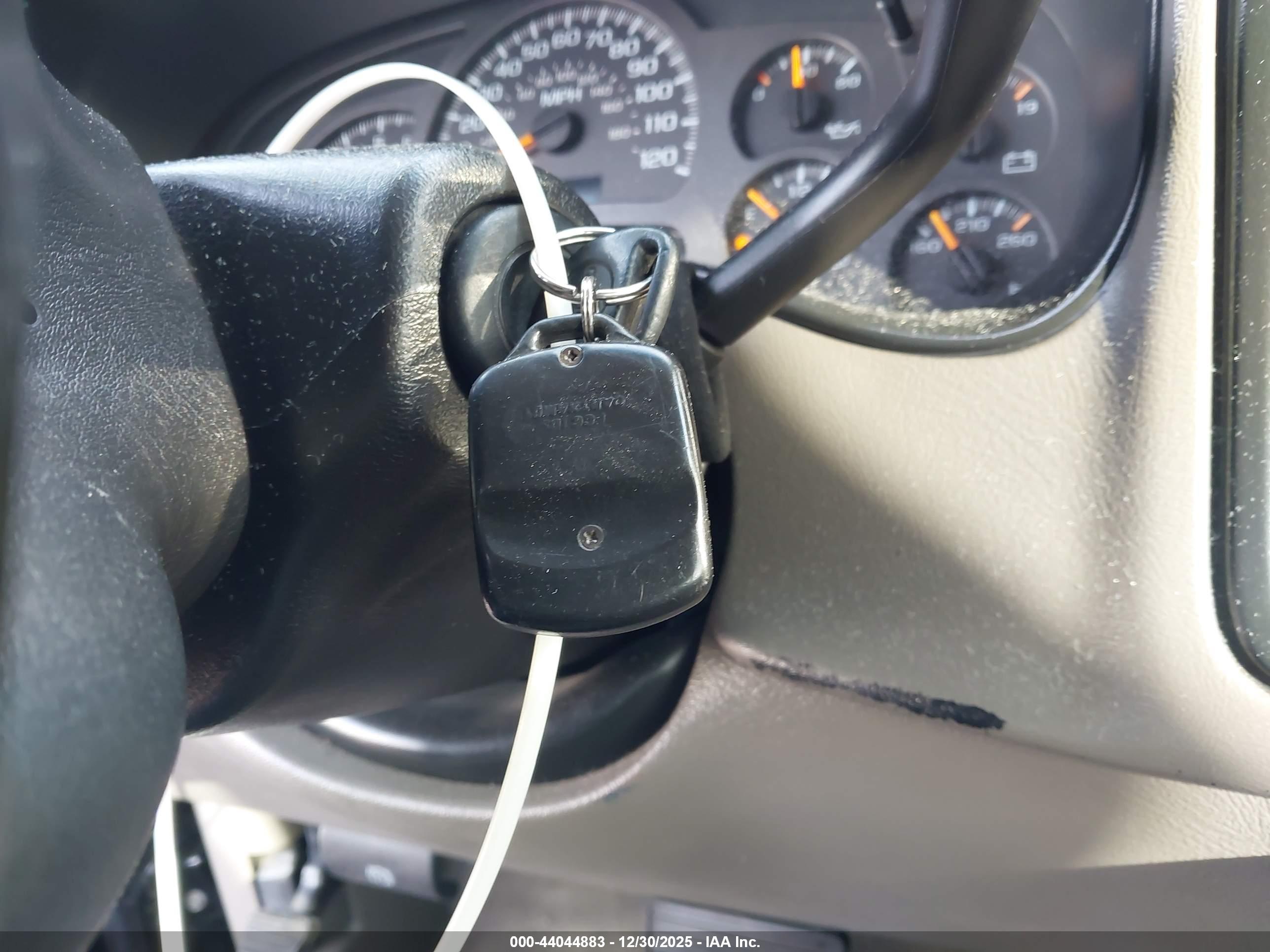 GMC SIERRA image 11