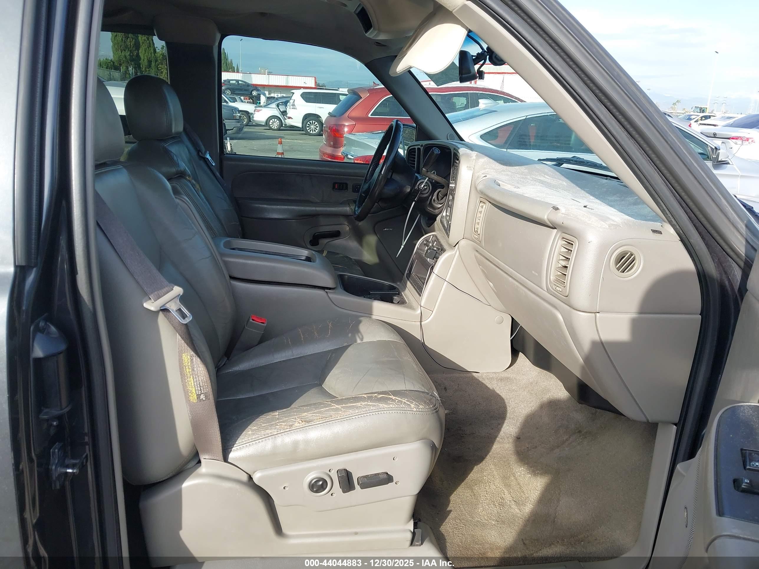 GMC SIERRA image 5