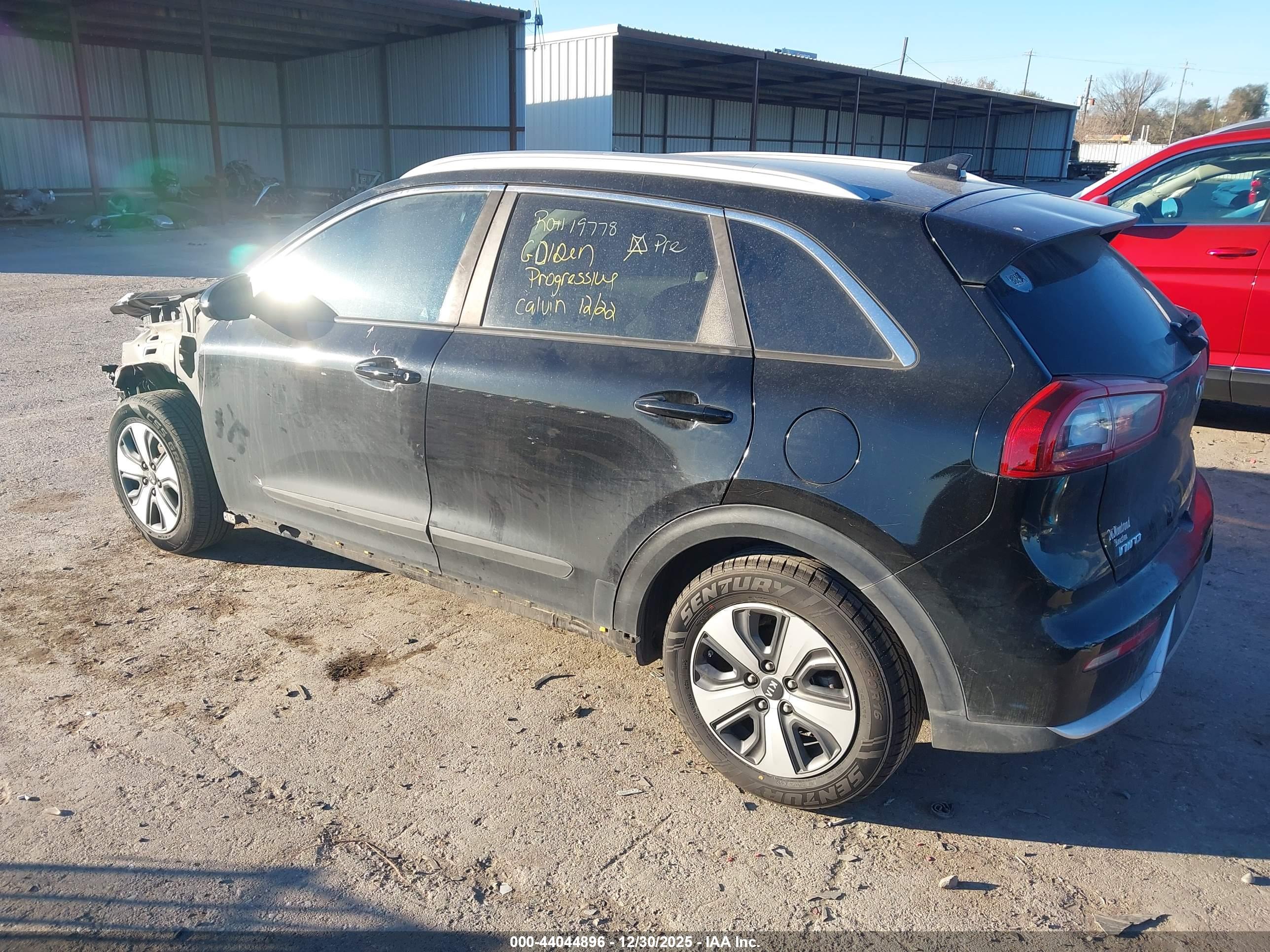 KIA NIRO image 3
