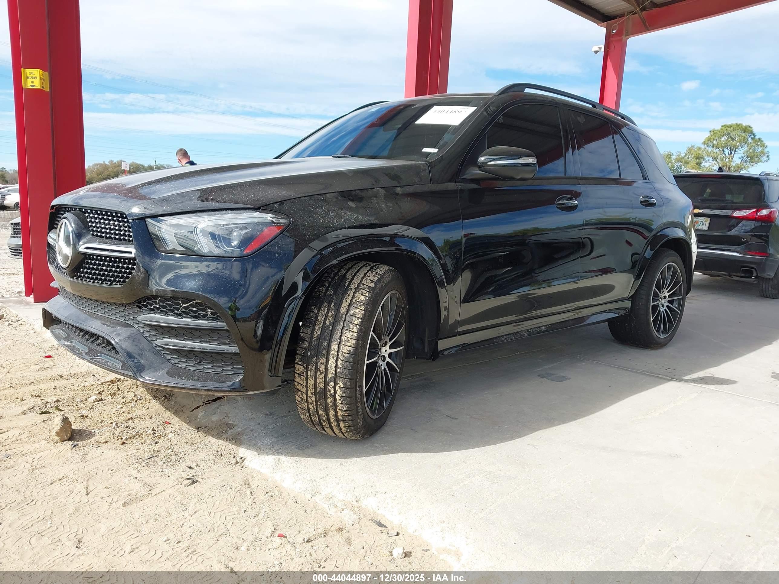 MERCEDES-BENZ GLE image 2