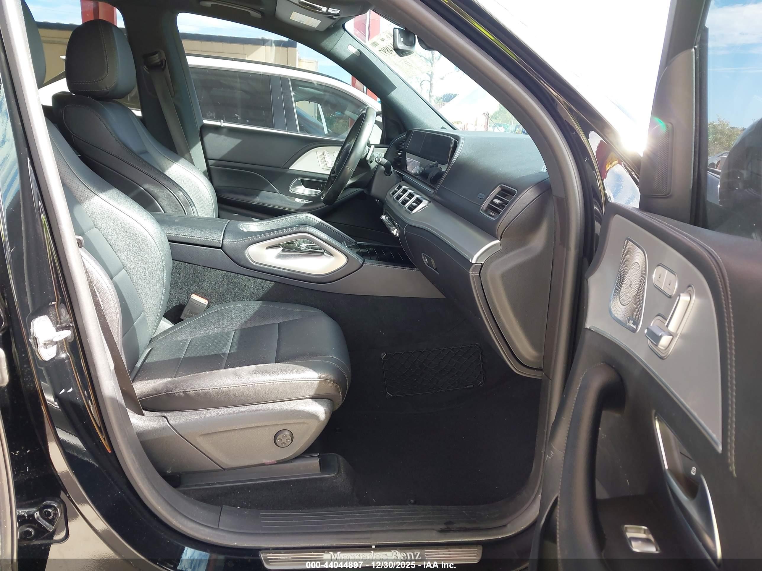 MERCEDES-BENZ GLE image 5