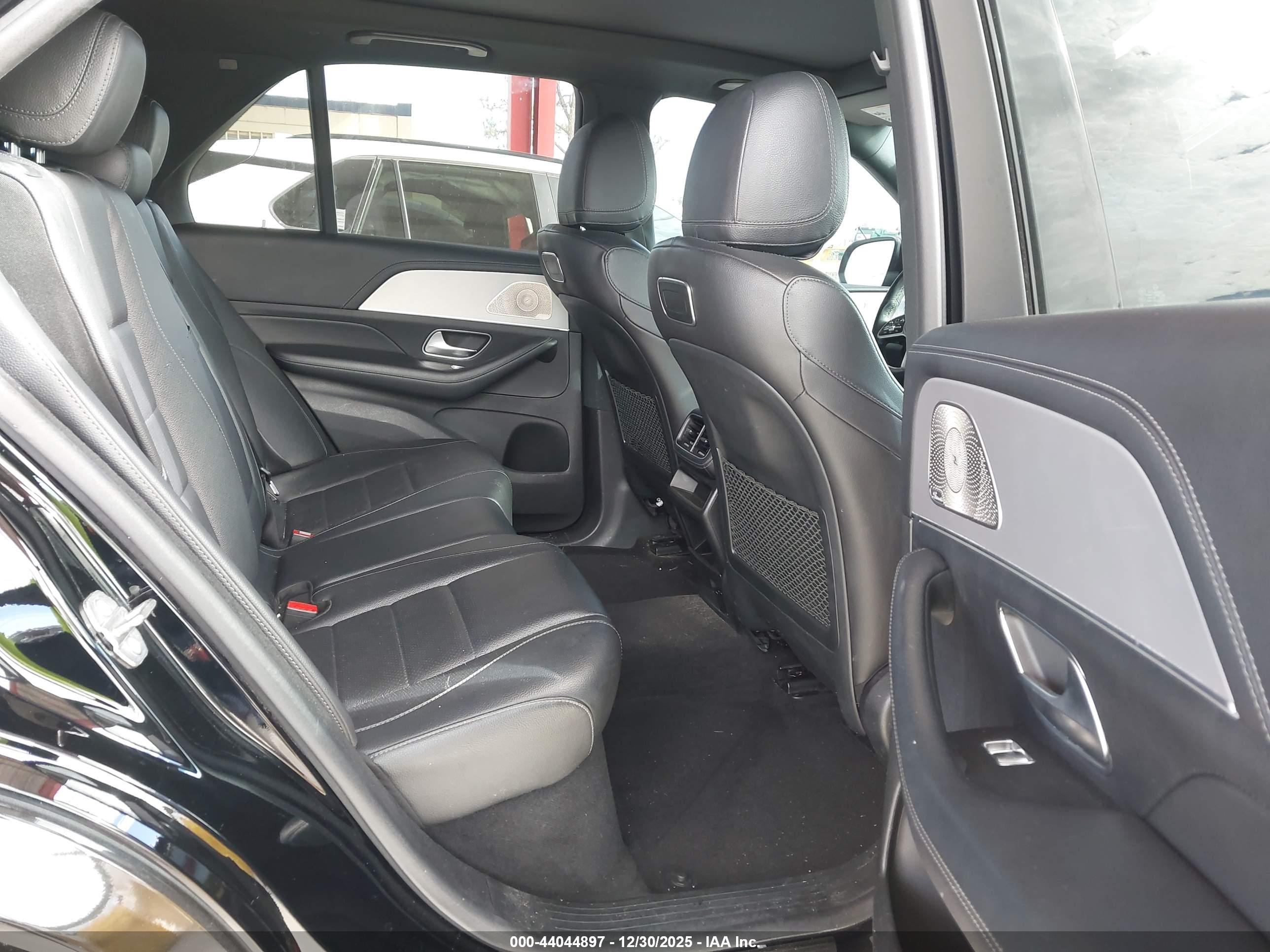 MERCEDES-BENZ GLE image 8