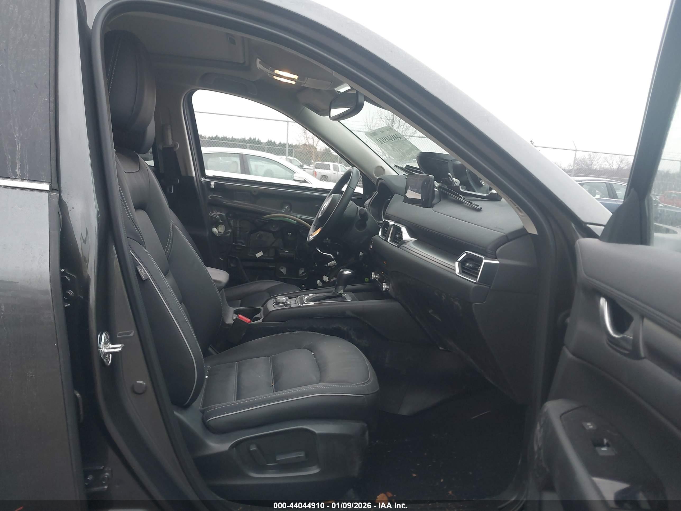 MAZDA CX-5 image 5
