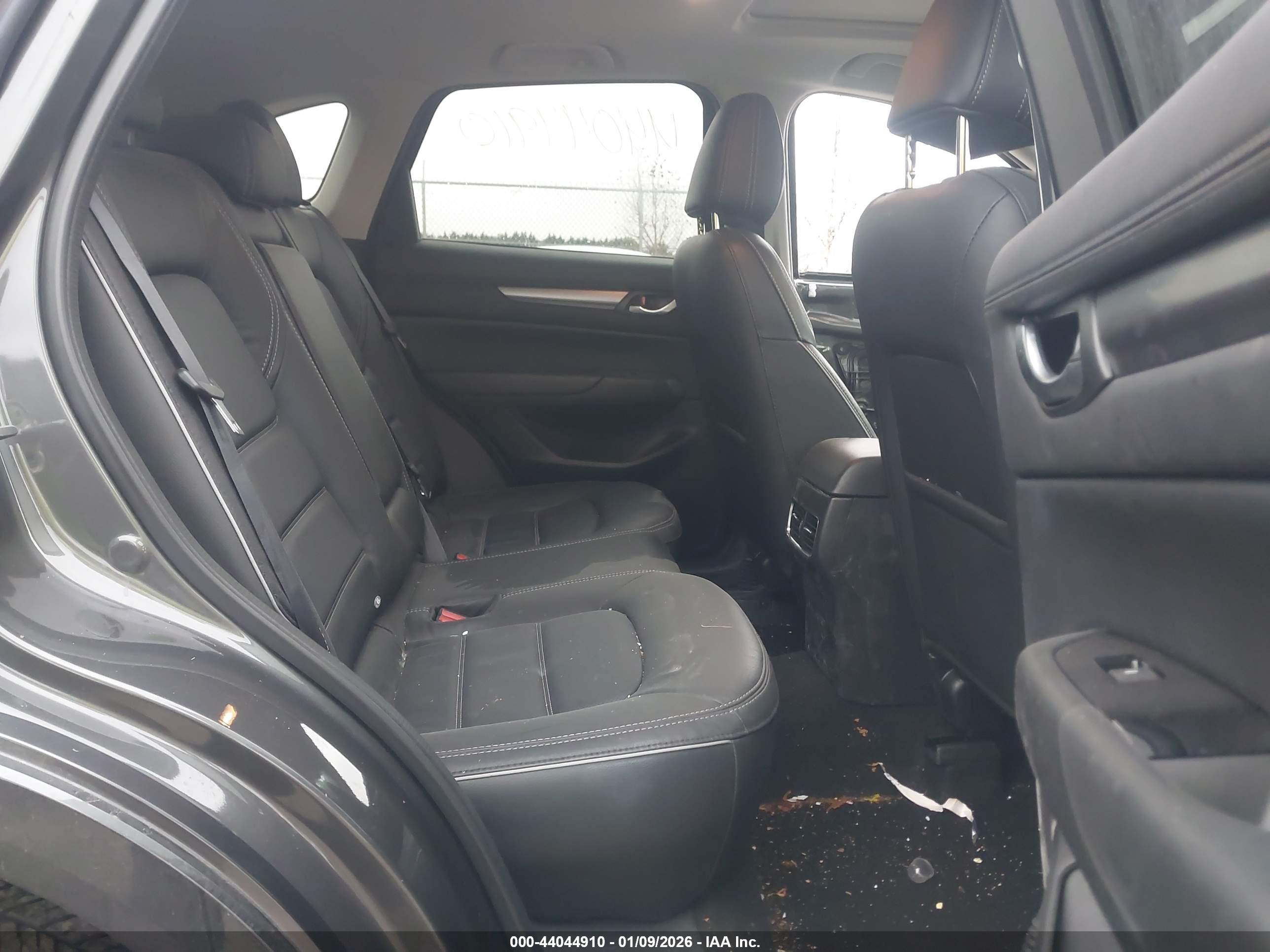 MAZDA CX-5 image 8