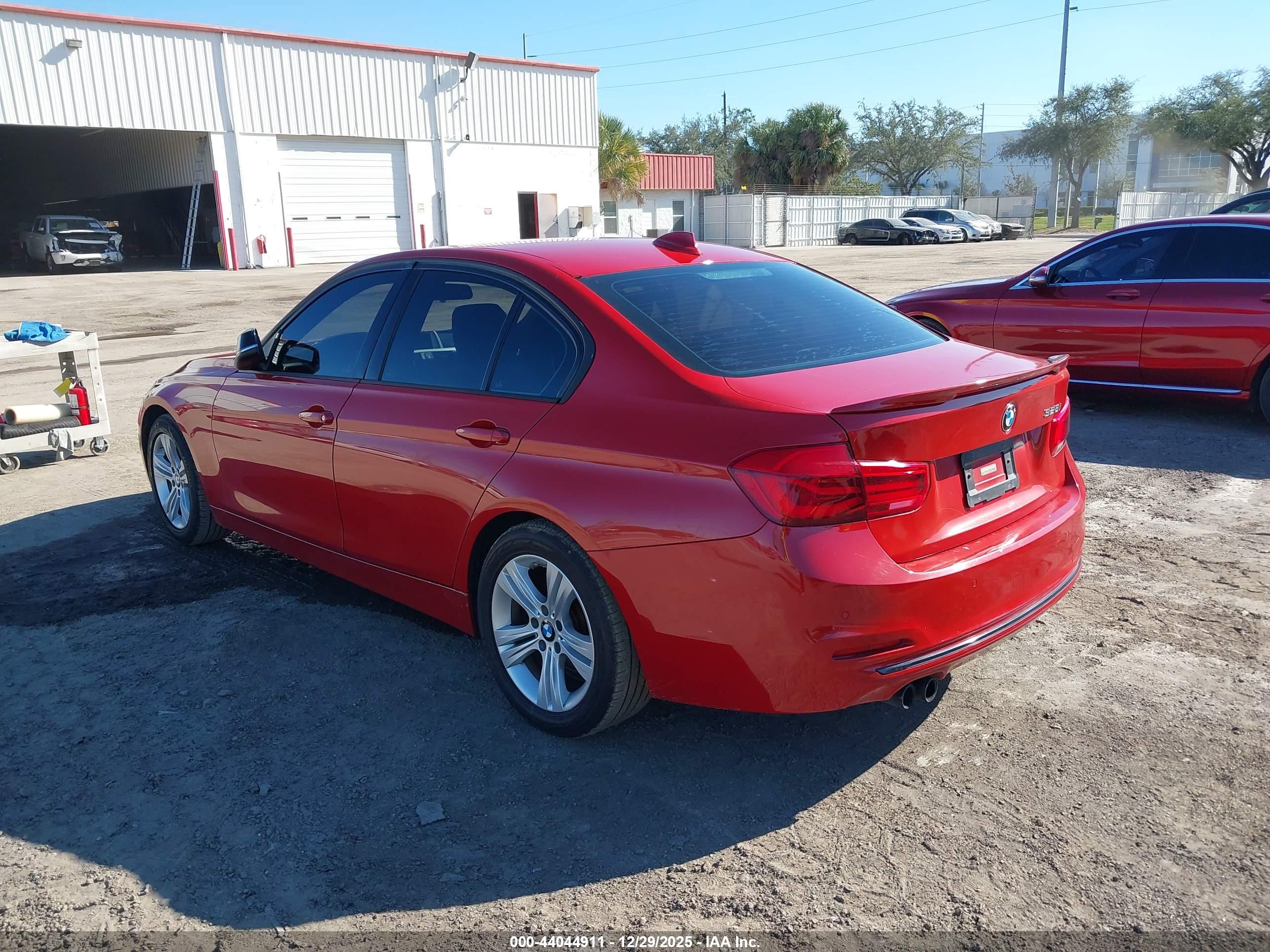 BMW 328I image 3