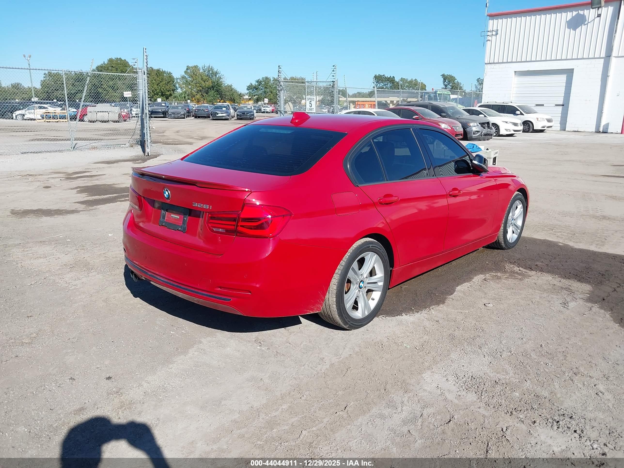 BMW 328I image 4