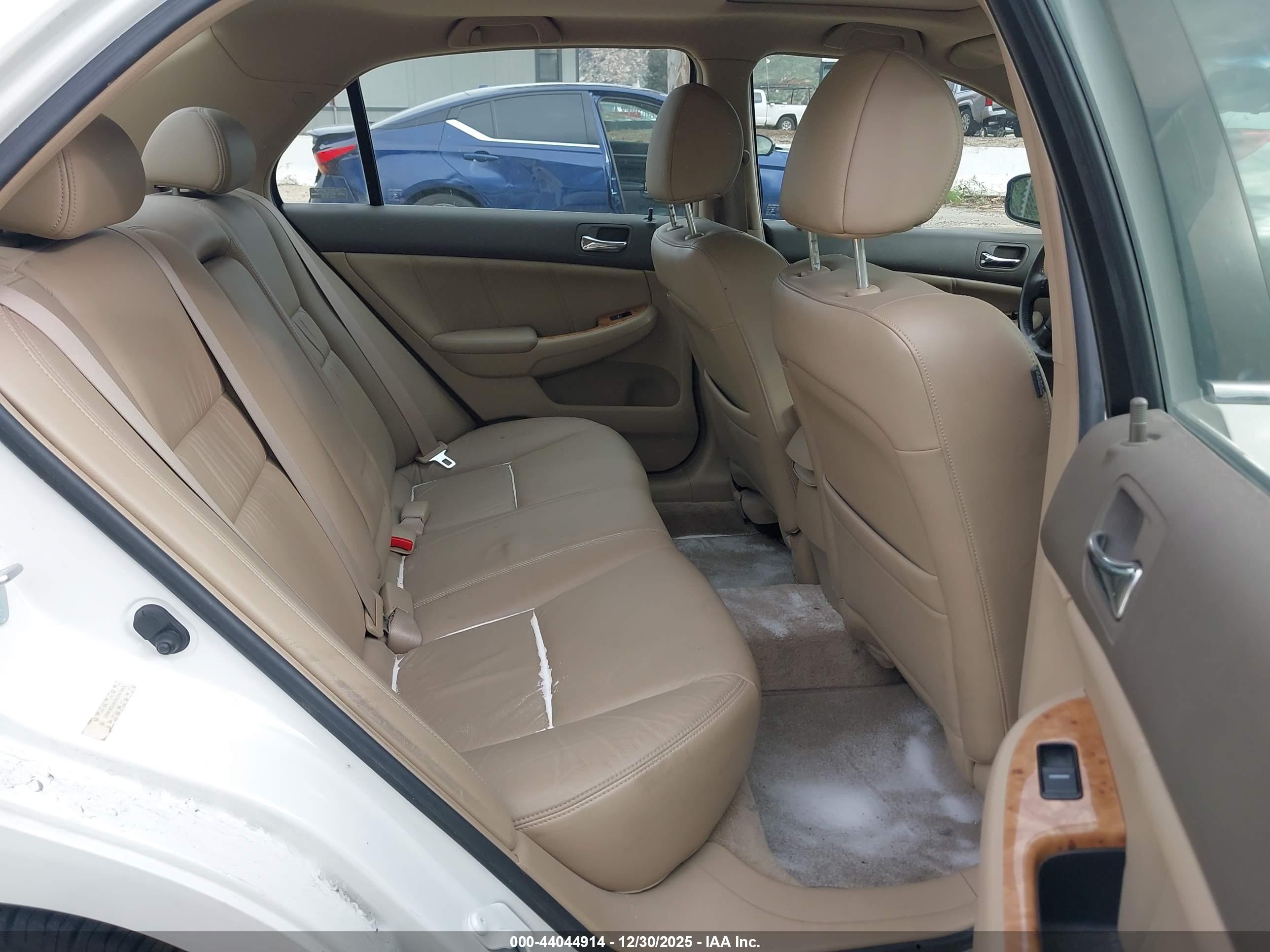 HONDA ACCORD image 8