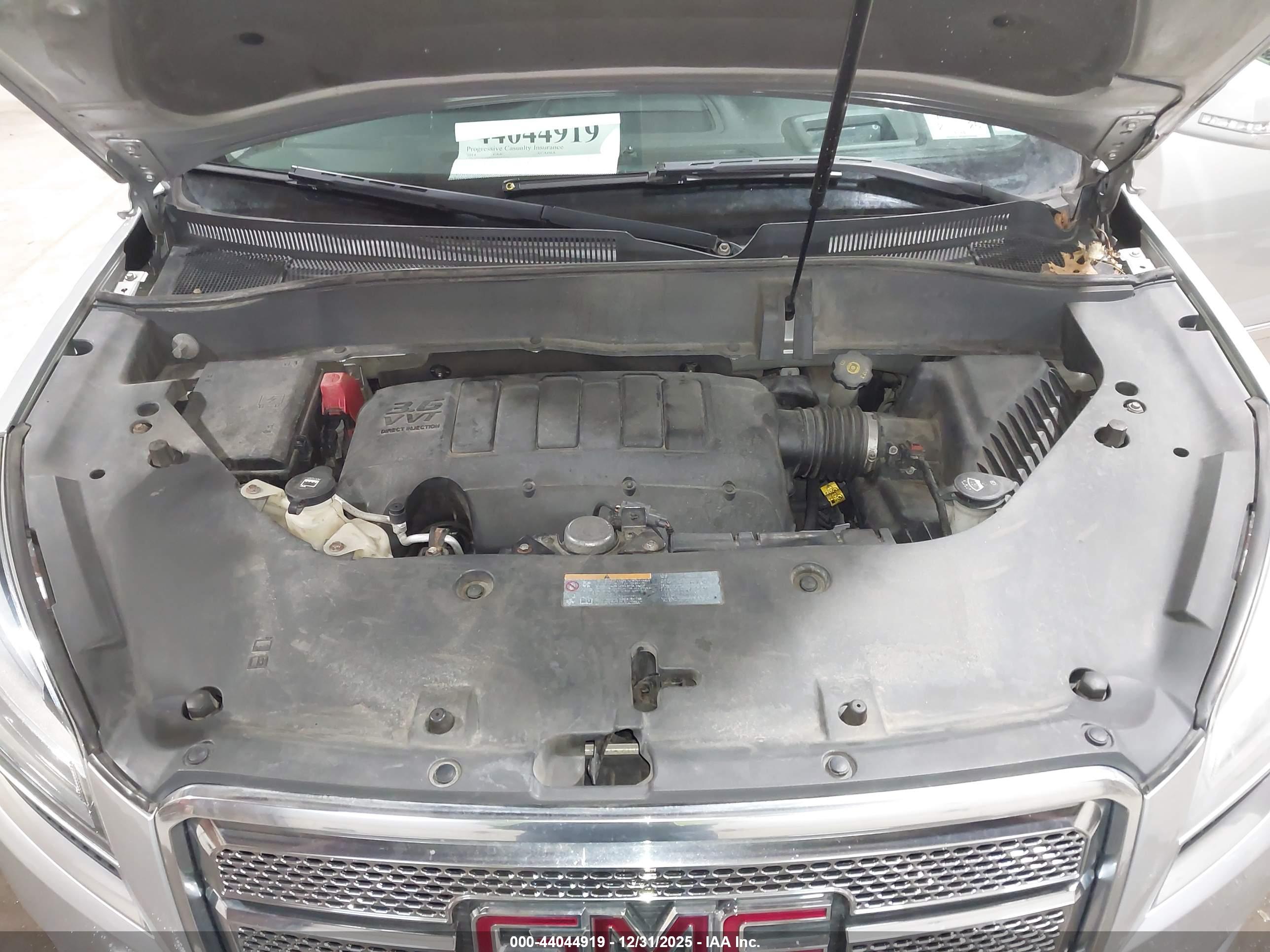 GMC ACADIA image 10