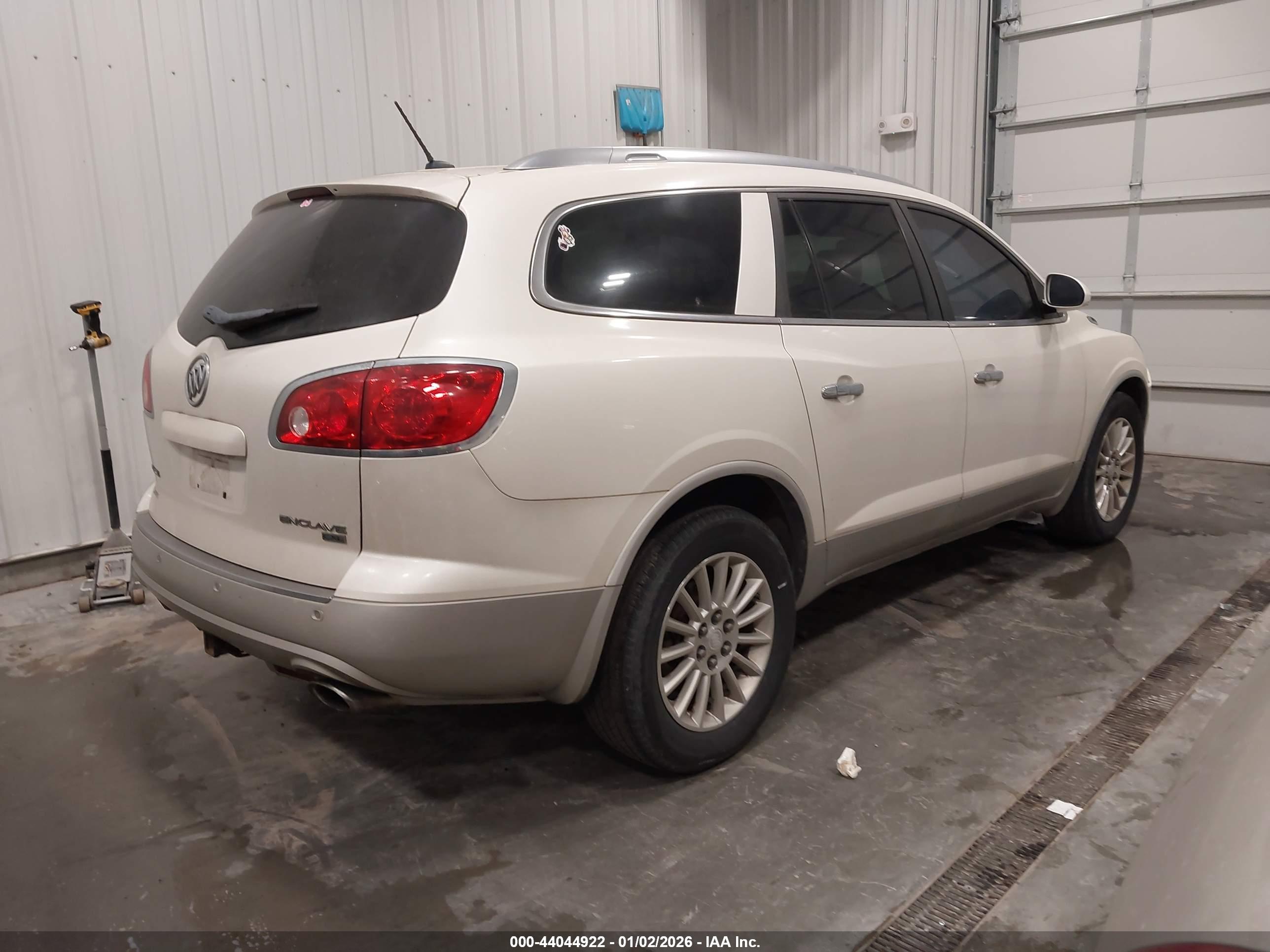 BUICK ENCLAVE image 4