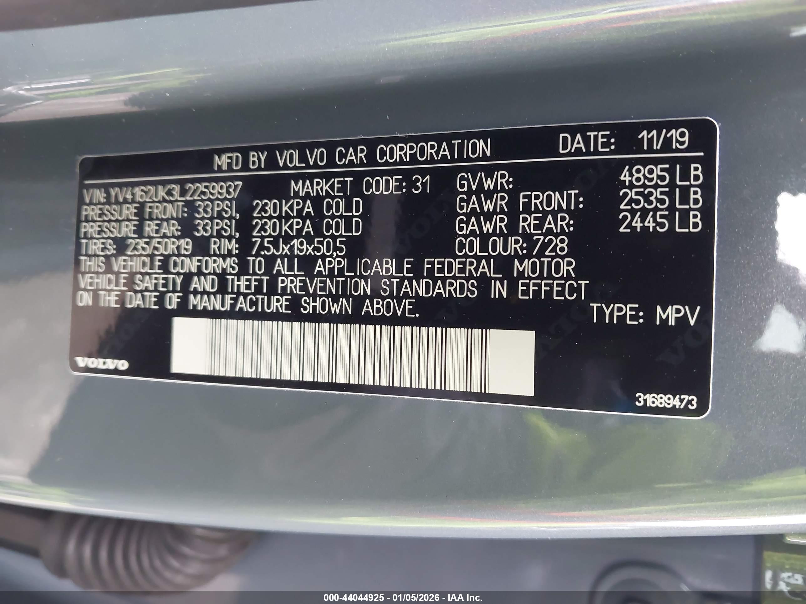 VOLVO XC40 image 9