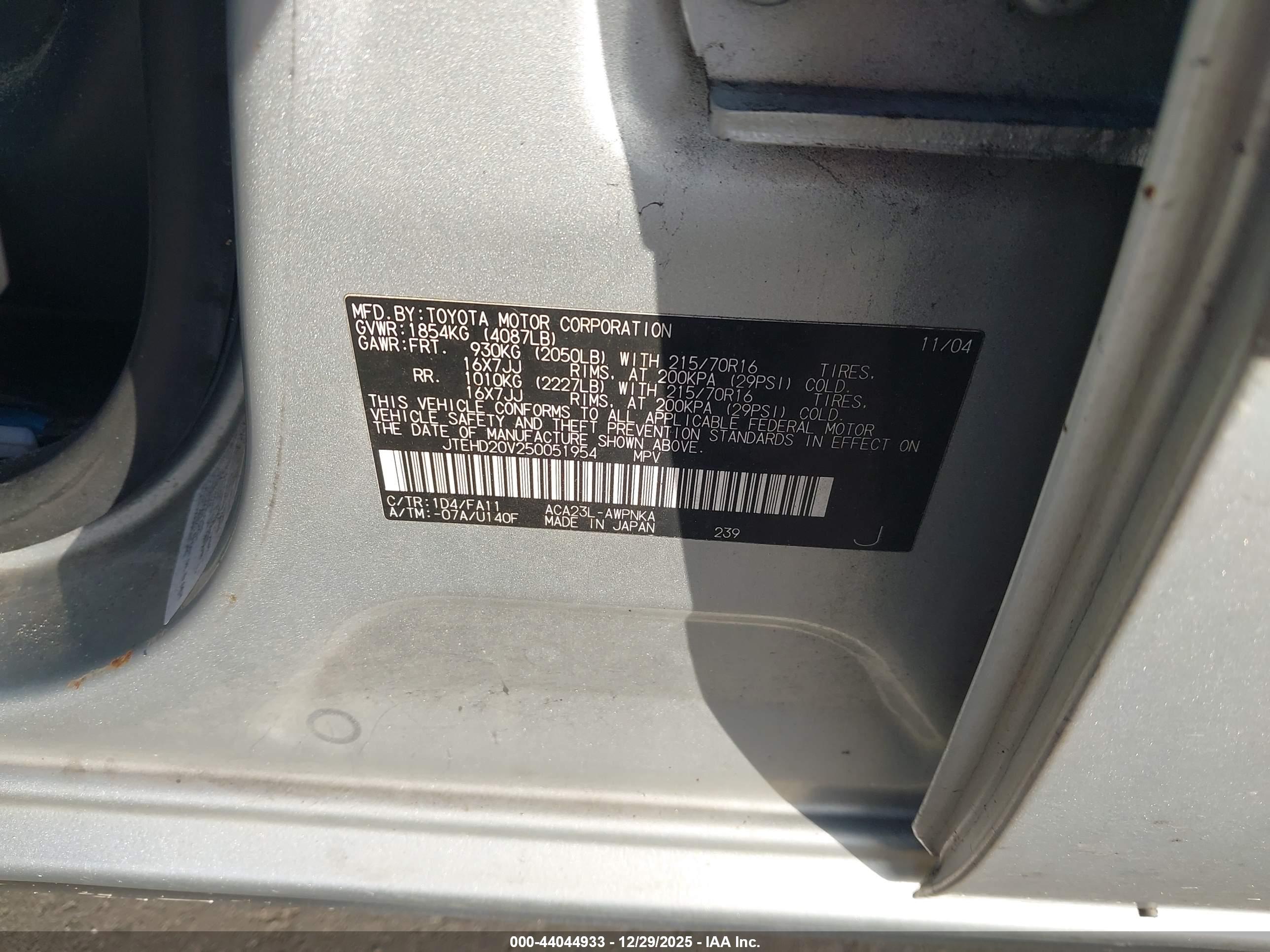 TOYOTA RAV4 image 9