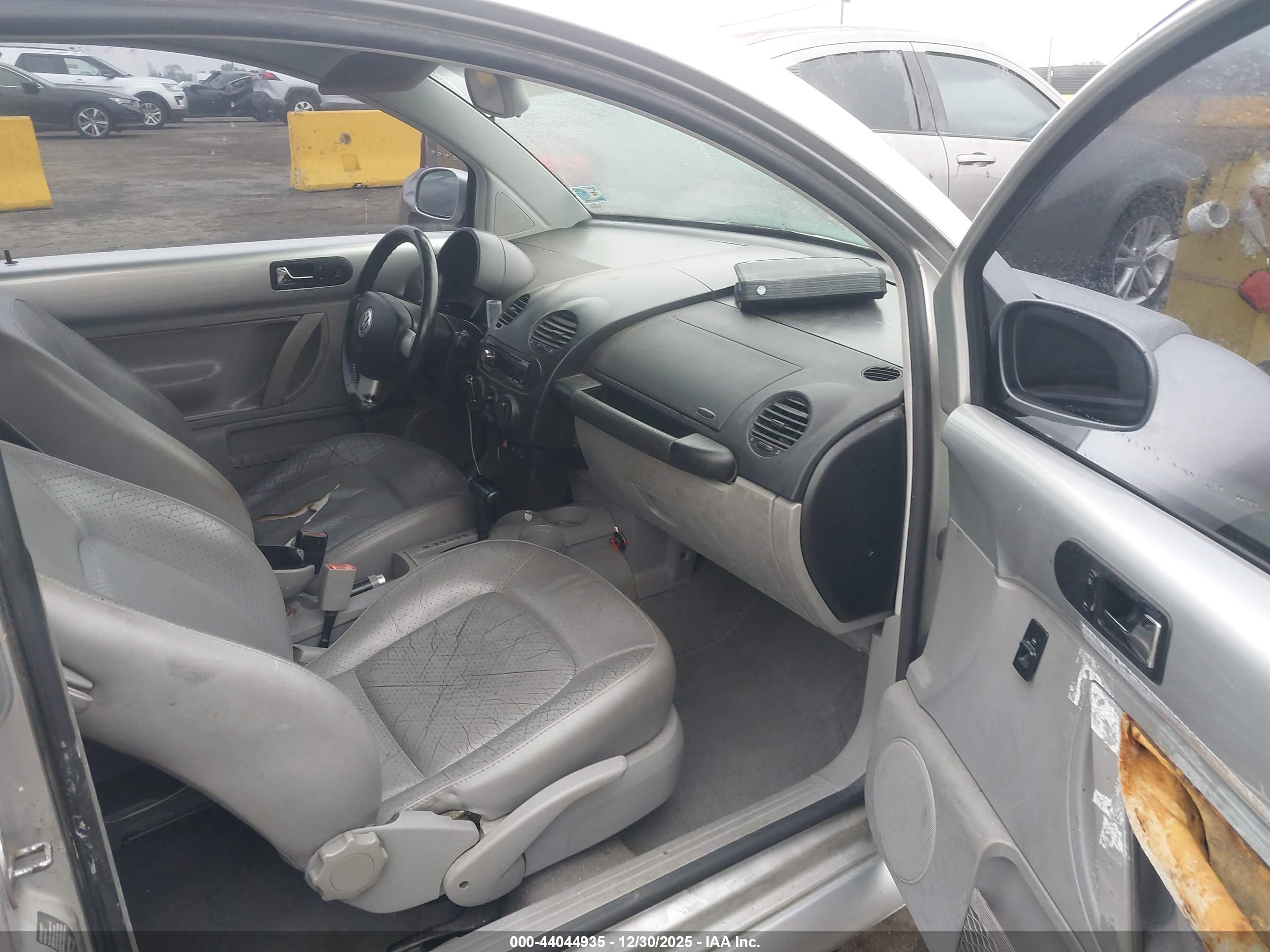 VOLKSWAGEN NEW image 5