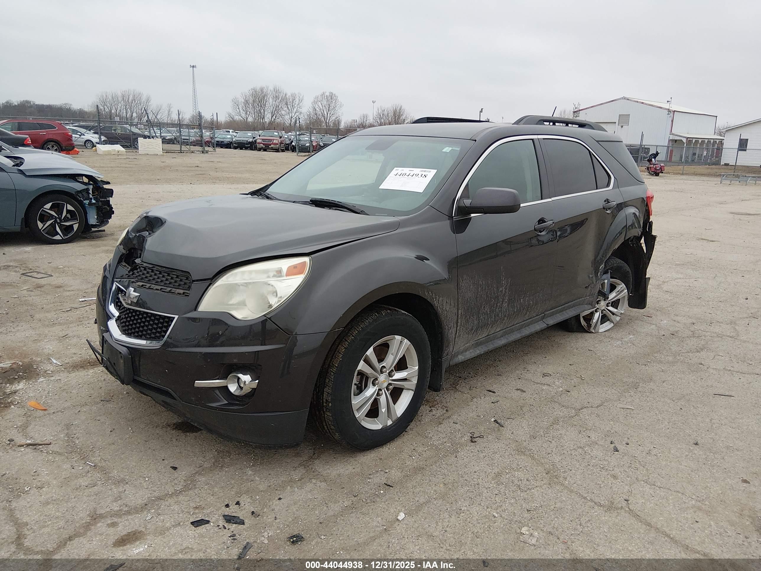CHEVROLET EQUINOX image 2