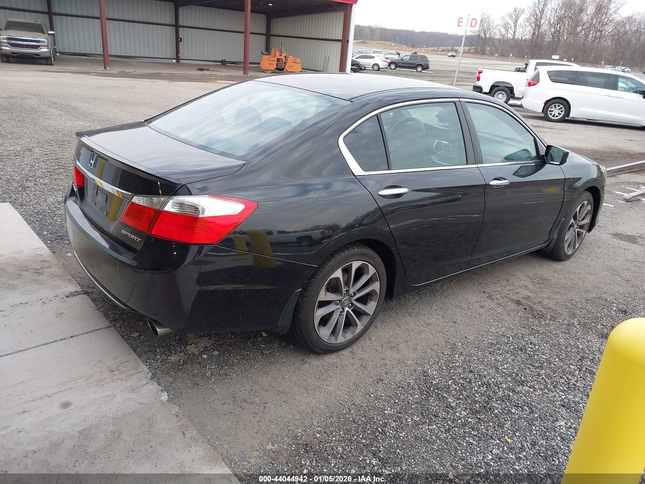 HONDA ACCORD image 4