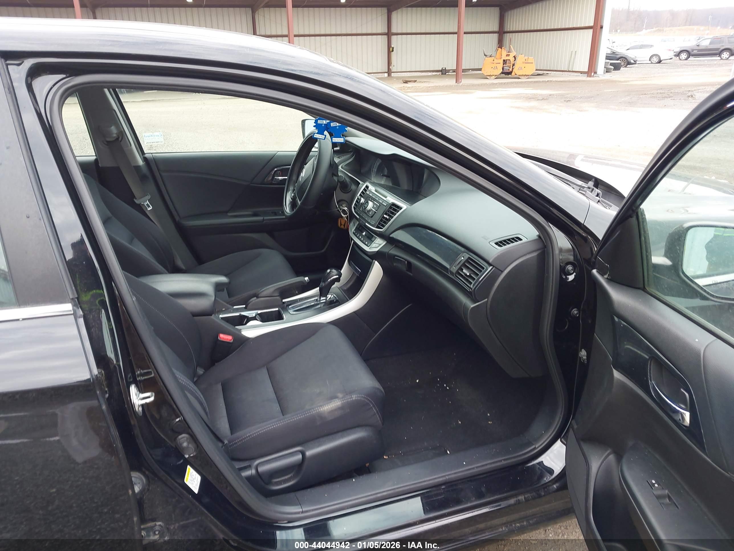 HONDA ACCORD image 5