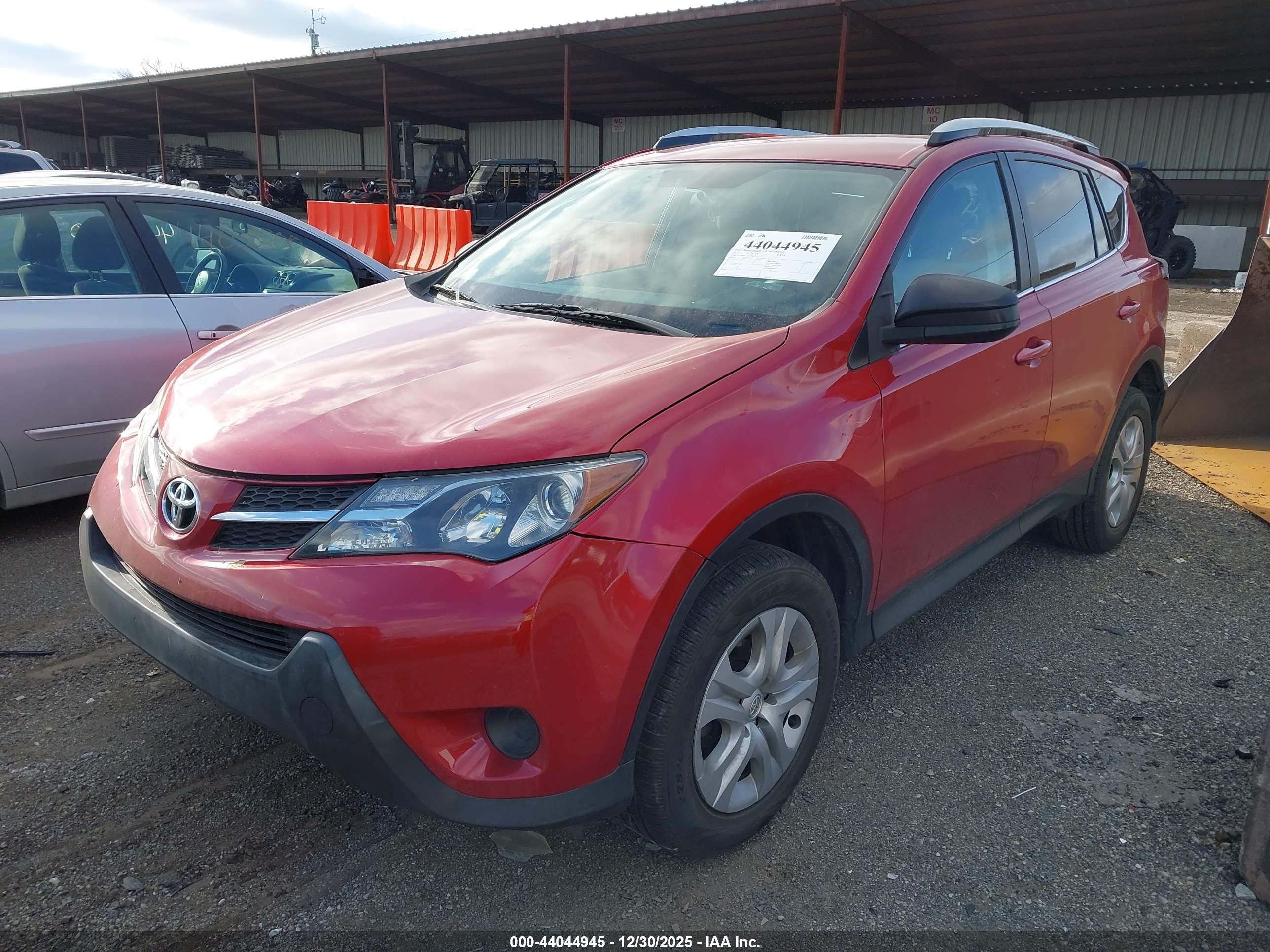 TOYOTA RAV4 image 2