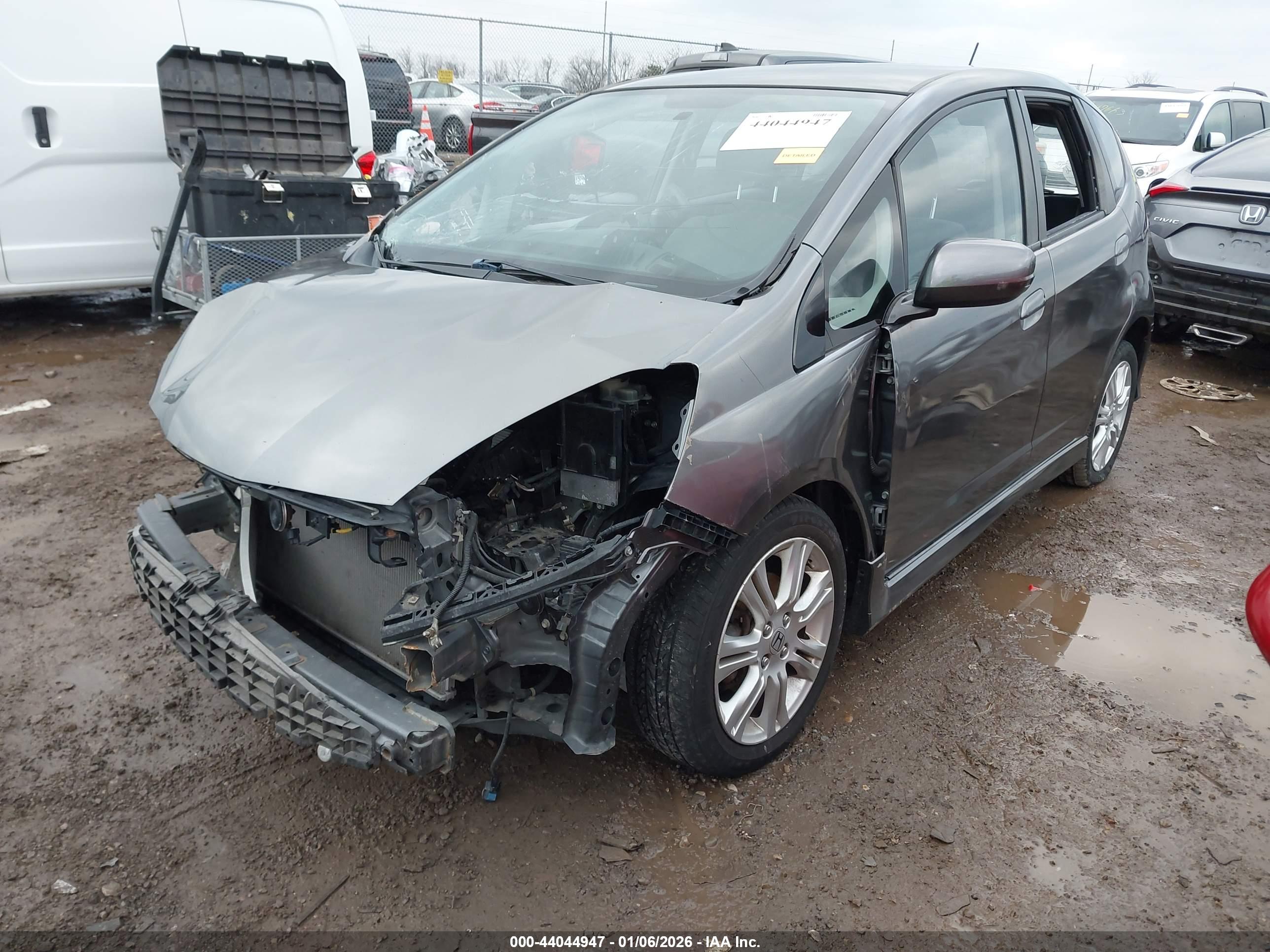 HONDA FIT image 2