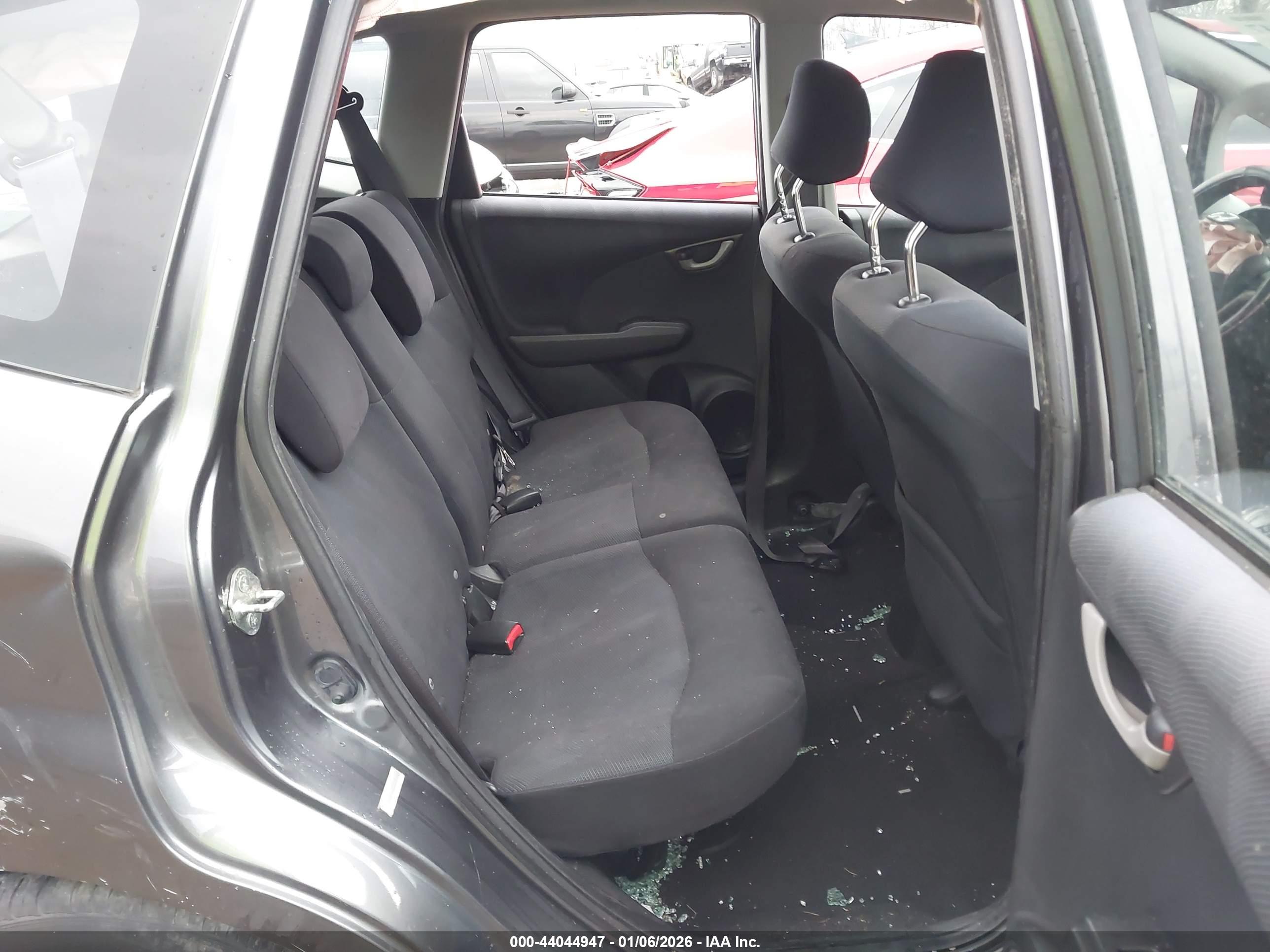 HONDA FIT image 8