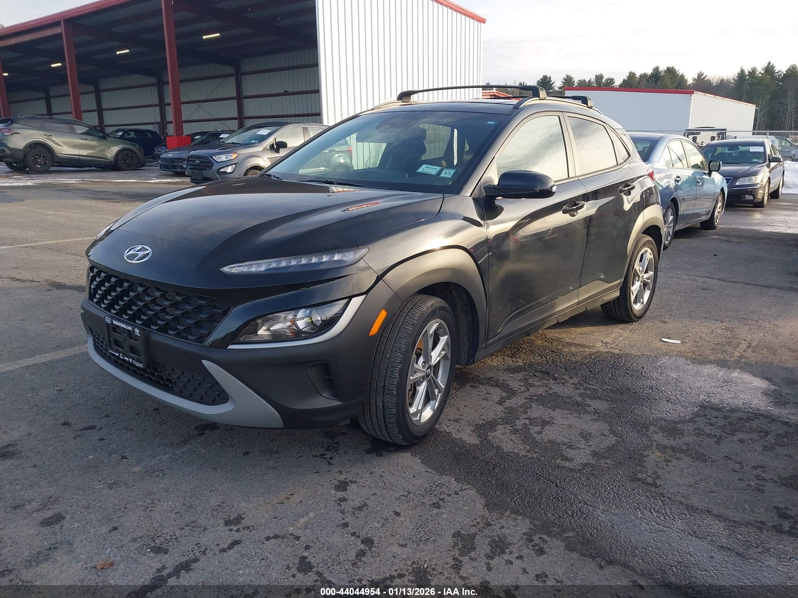 HYUNDAI KONA image 2