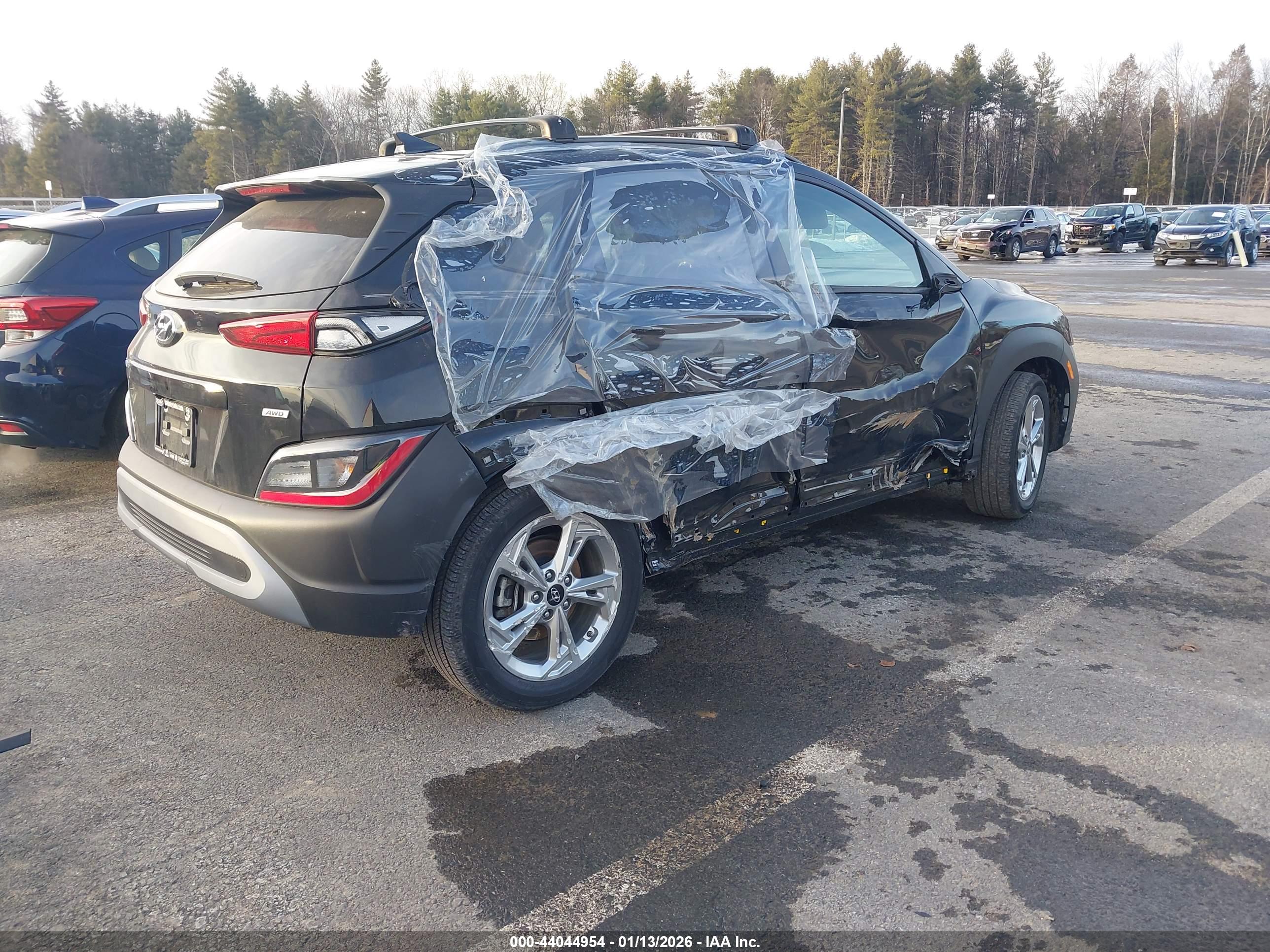 HYUNDAI KONA image 4