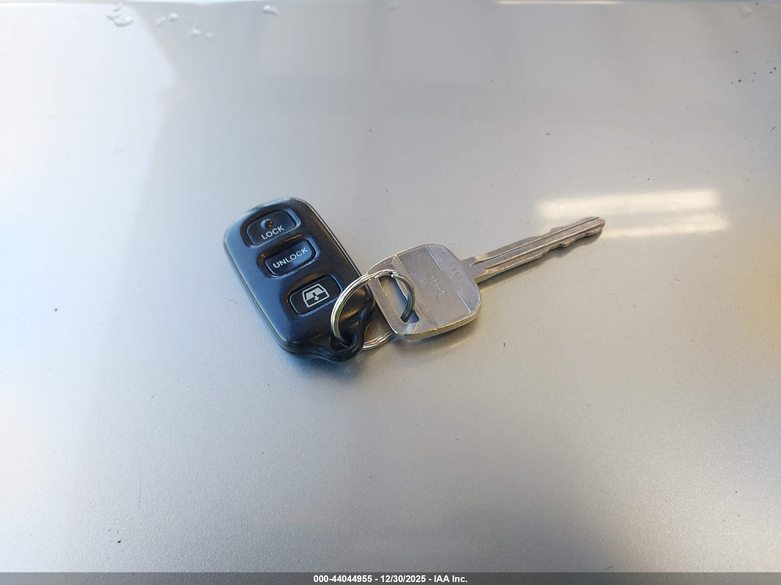 TOYOTA 4RUNNER image 11